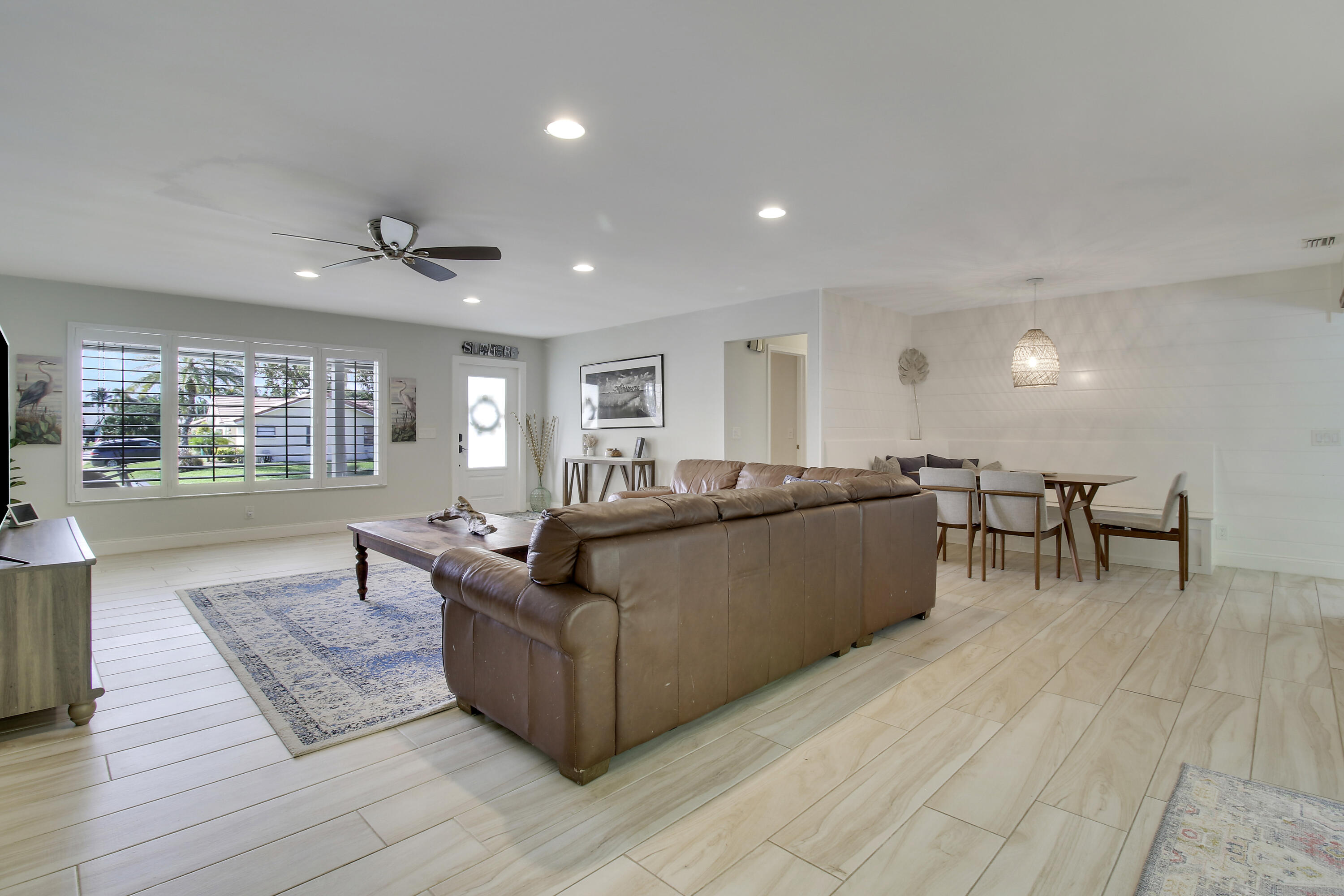 52 Pinehill Trail E