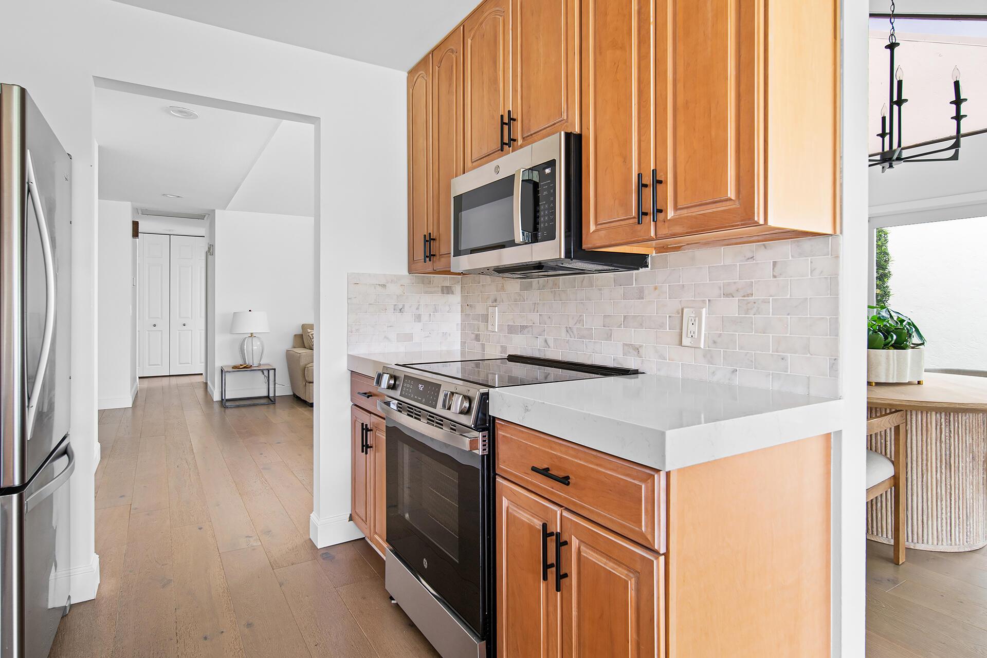 17012 Traverse Circle