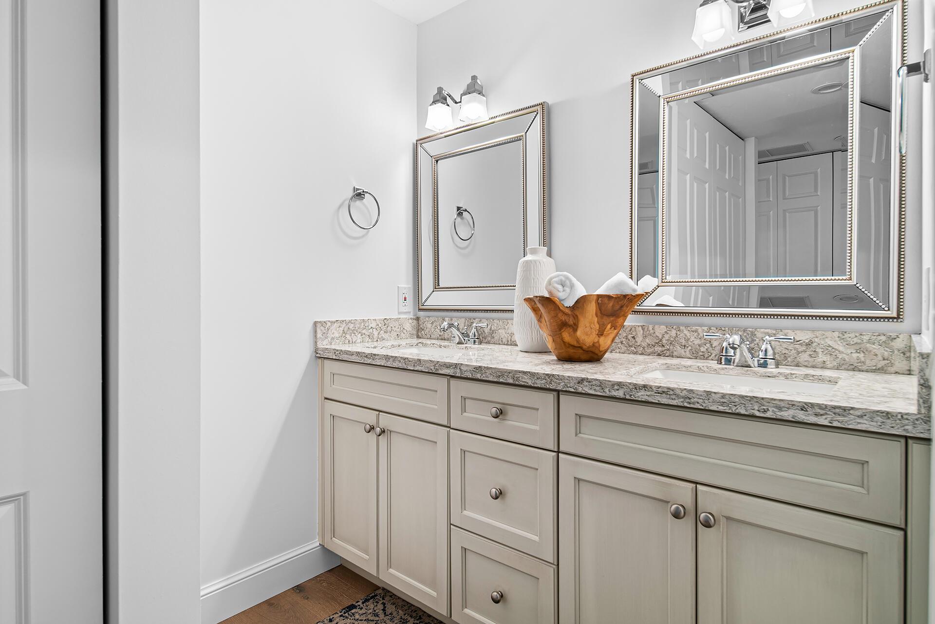 17012 Traverse Circle