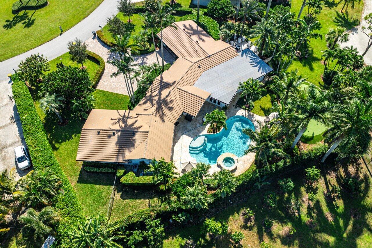 218 SE Turtle Creek Drive E