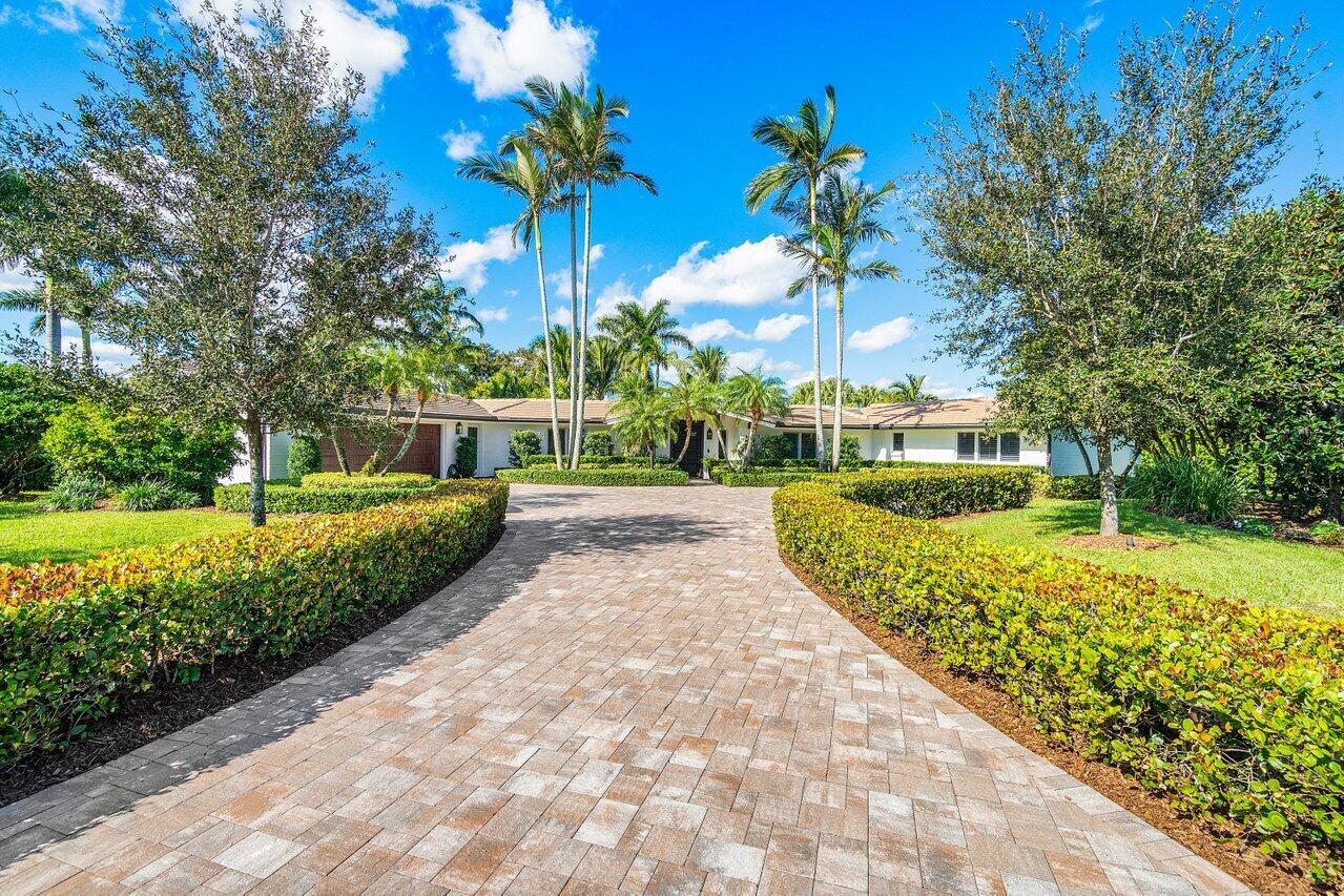 218 SE Turtle Creek Drive E