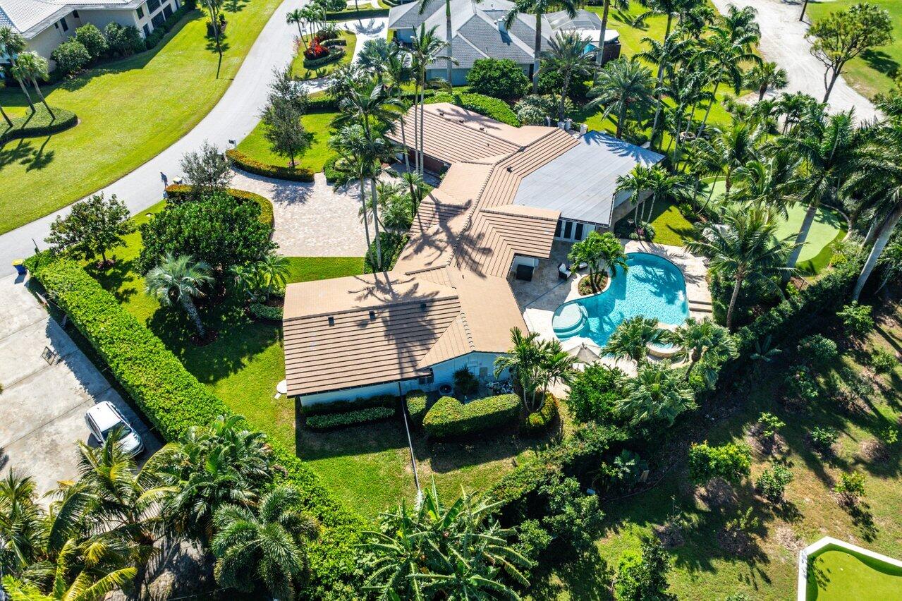 218 SE Turtle Creek Drive E