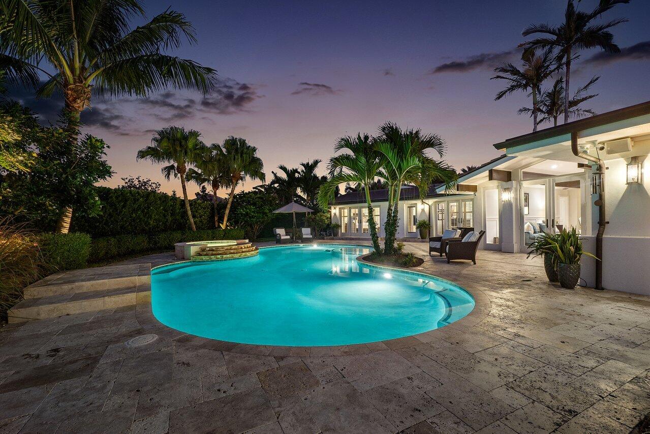 218 SE Turtle Creek Drive E