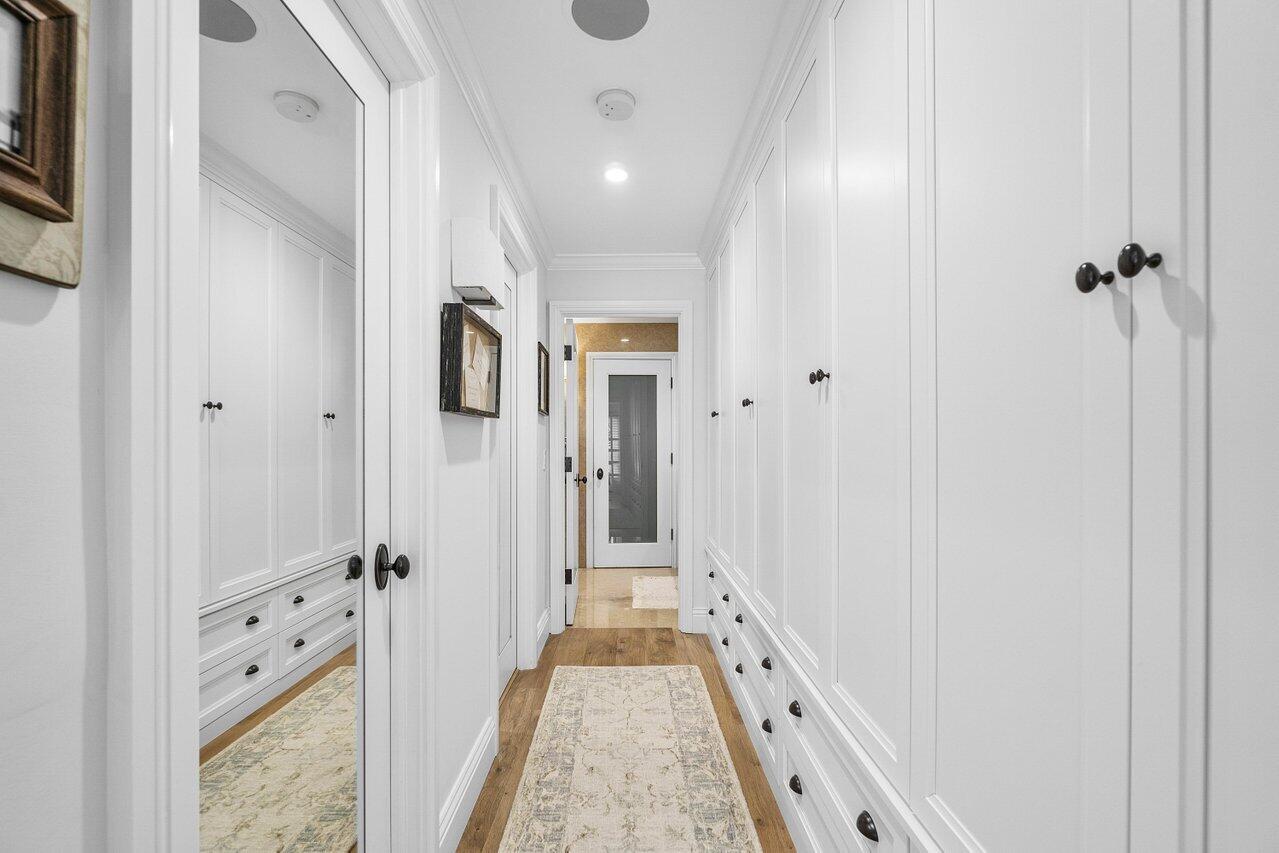 218 SE Turtle Creek Drive E