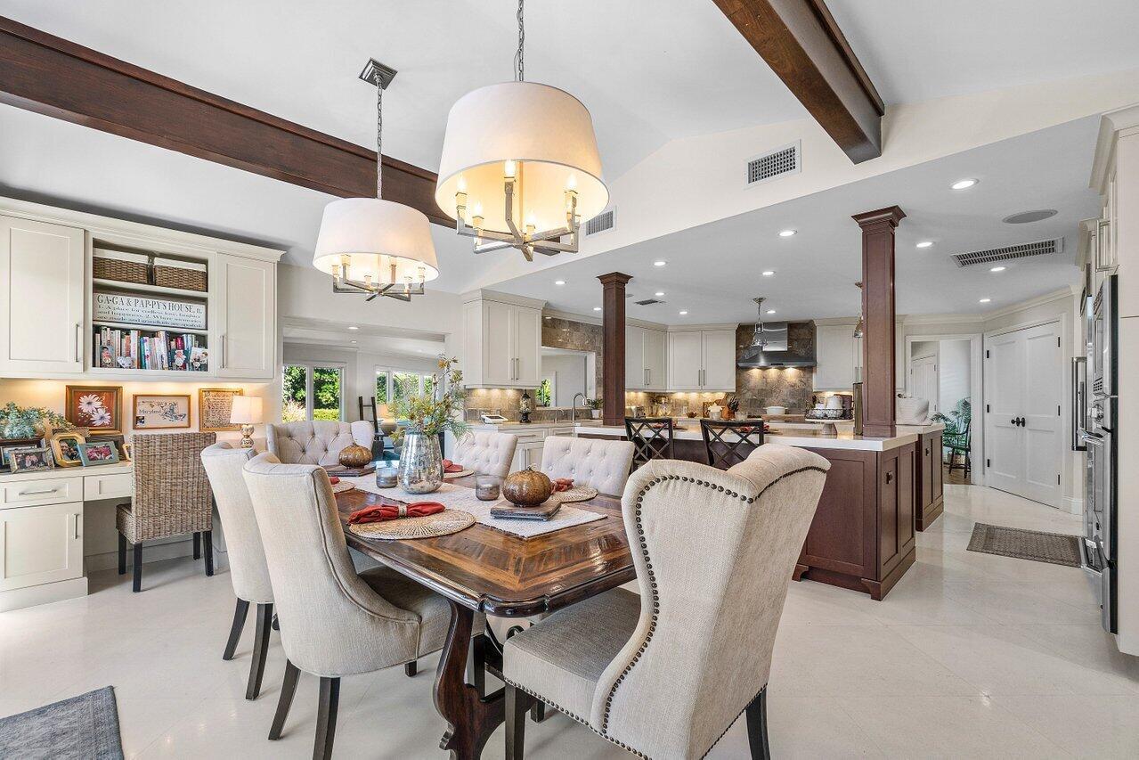 218 SE Turtle Creek Drive E