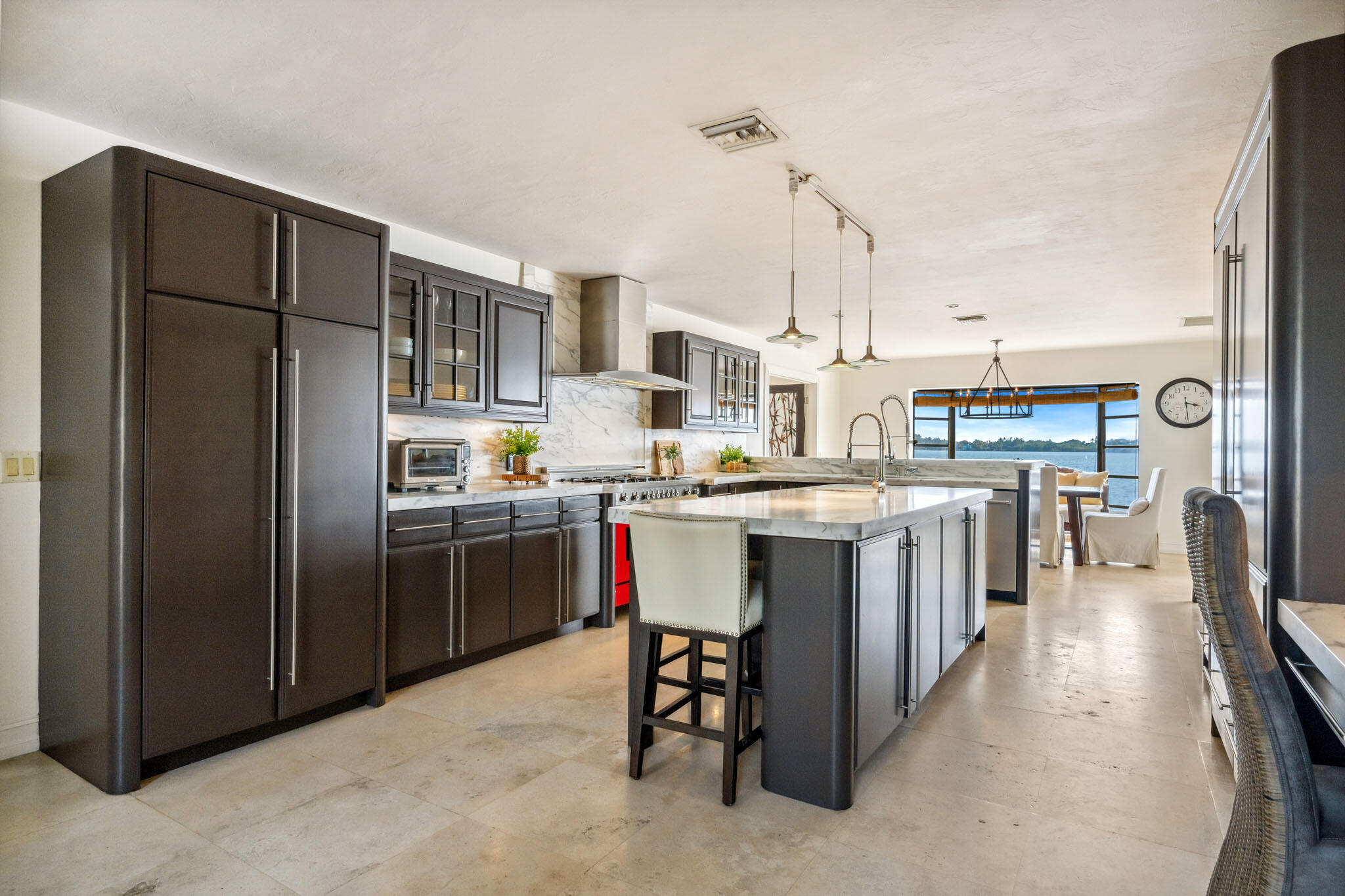 10 Yacht Club Place
