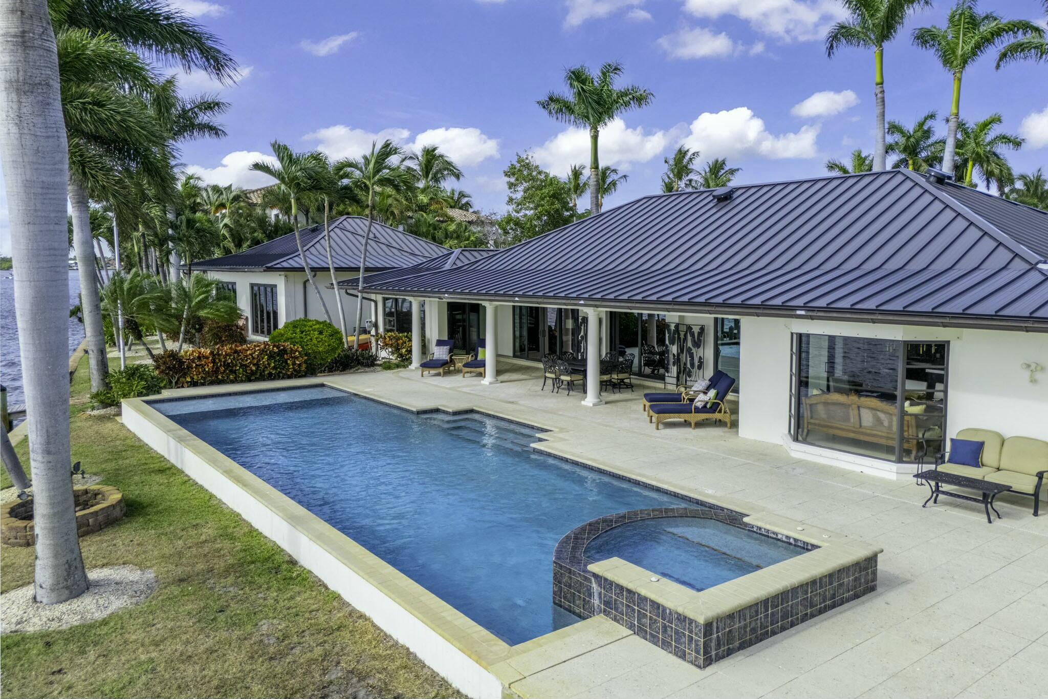 10 Yacht Club Place