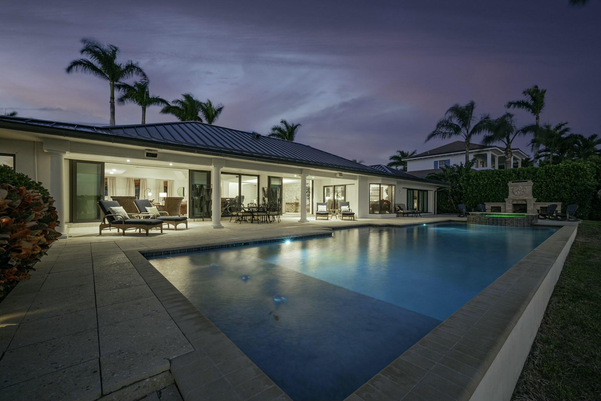 10 Yacht Club Place