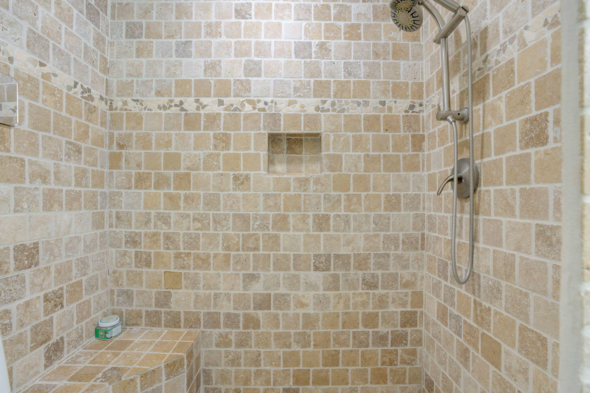 1605 S Us Highway 1 4e