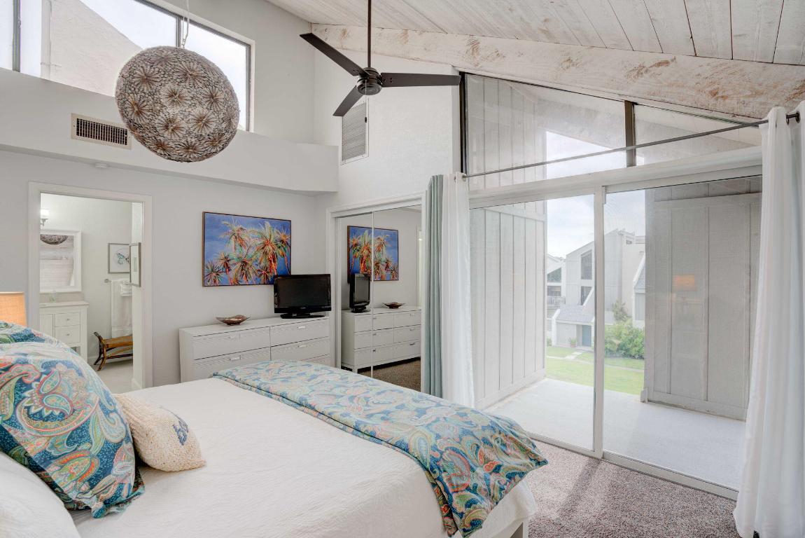 1605 S Us Highway 1 4e