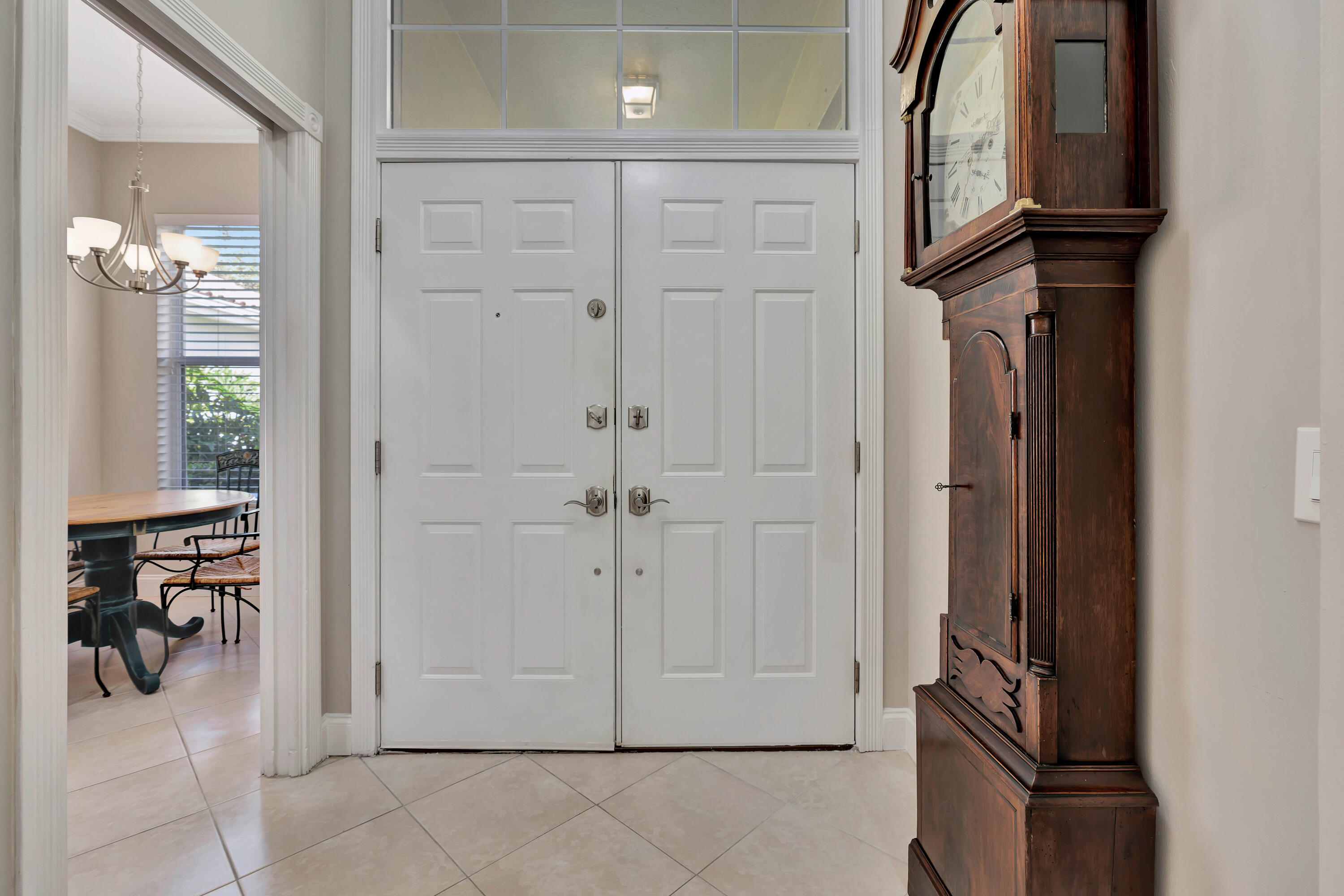 162 Hampton Circle