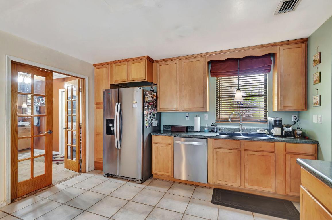 9506 SE River Terrace