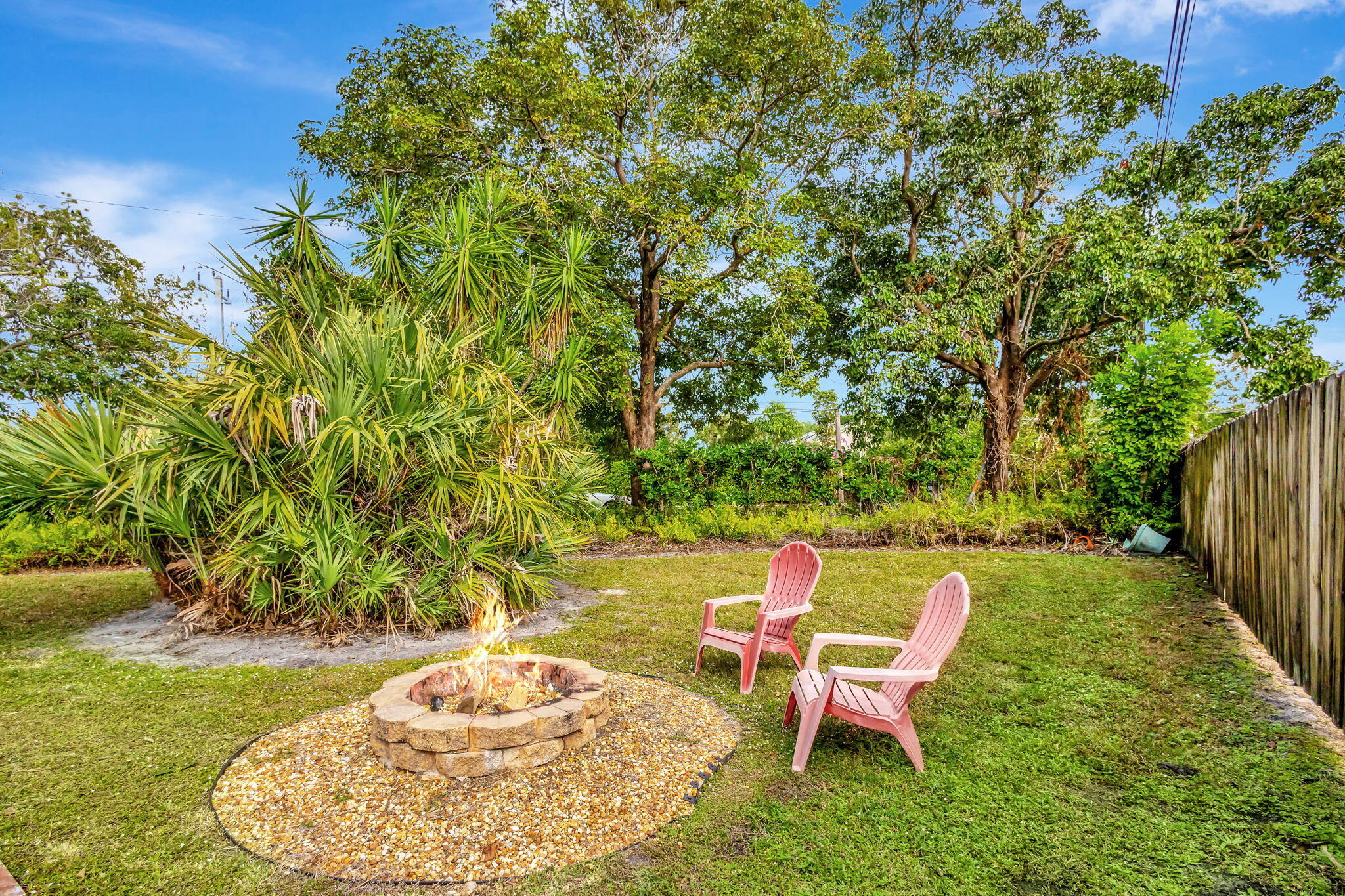 9506 SE River Terrace