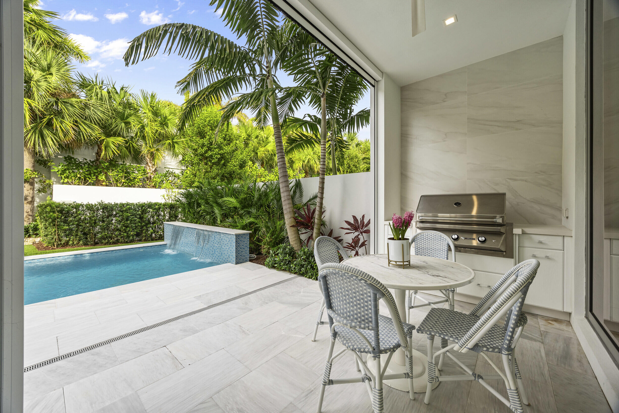 411 Ocean One Lane