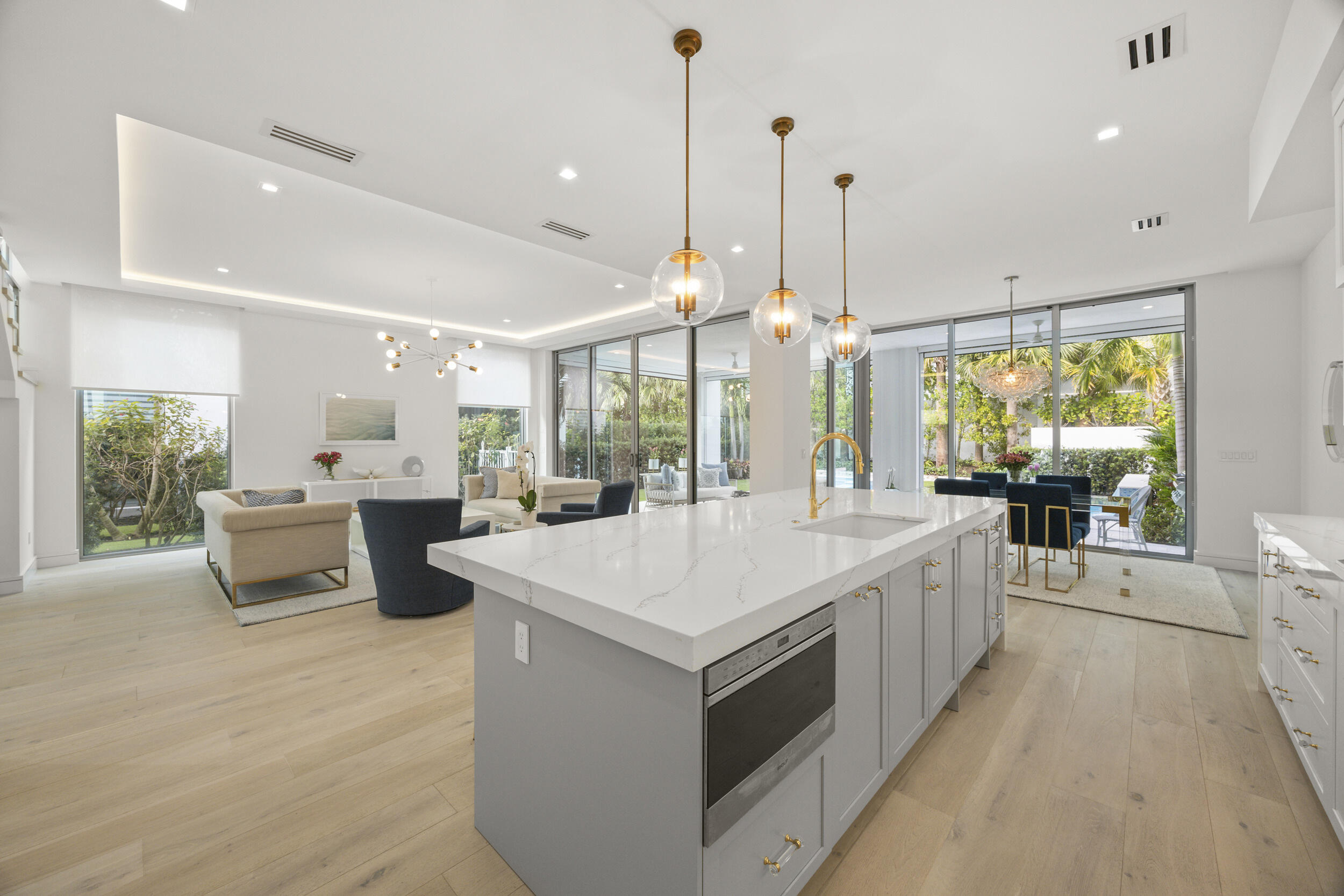 411 Ocean One Lane