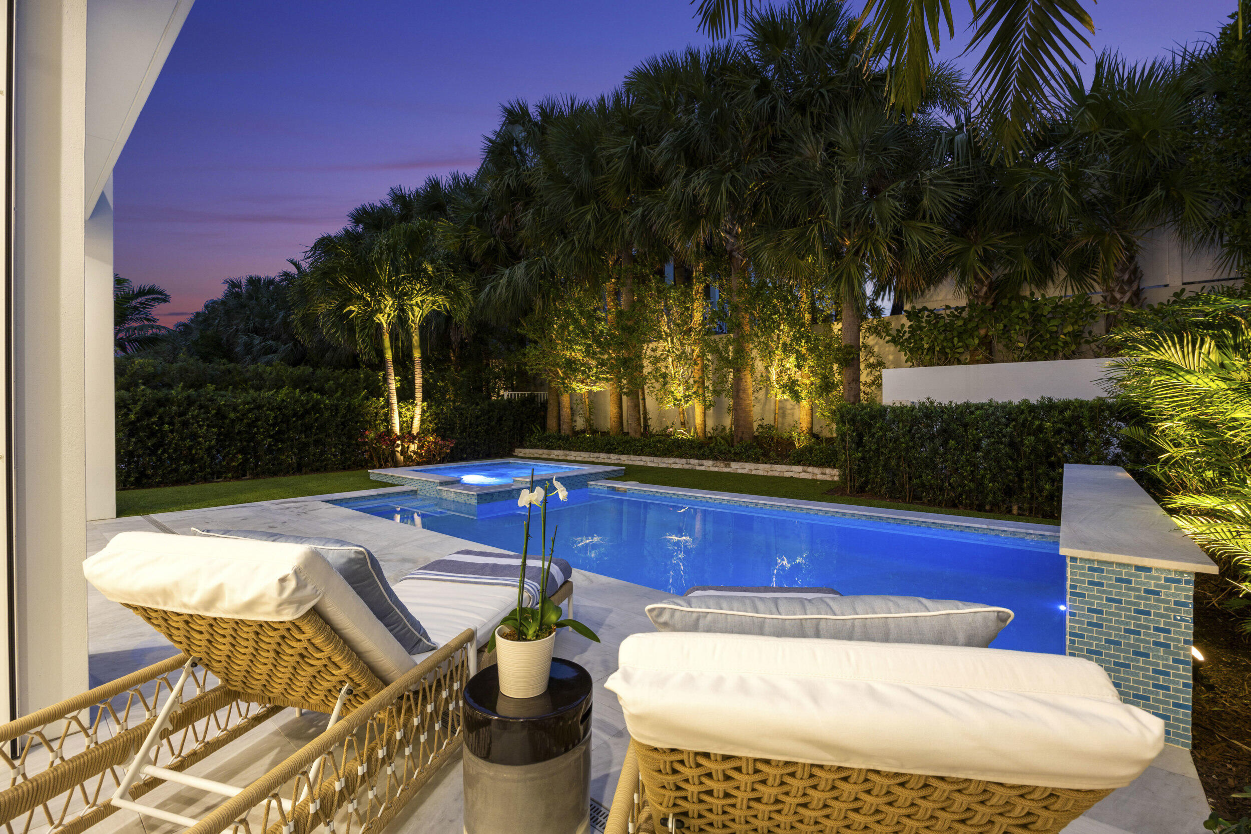 411 Ocean One Lane