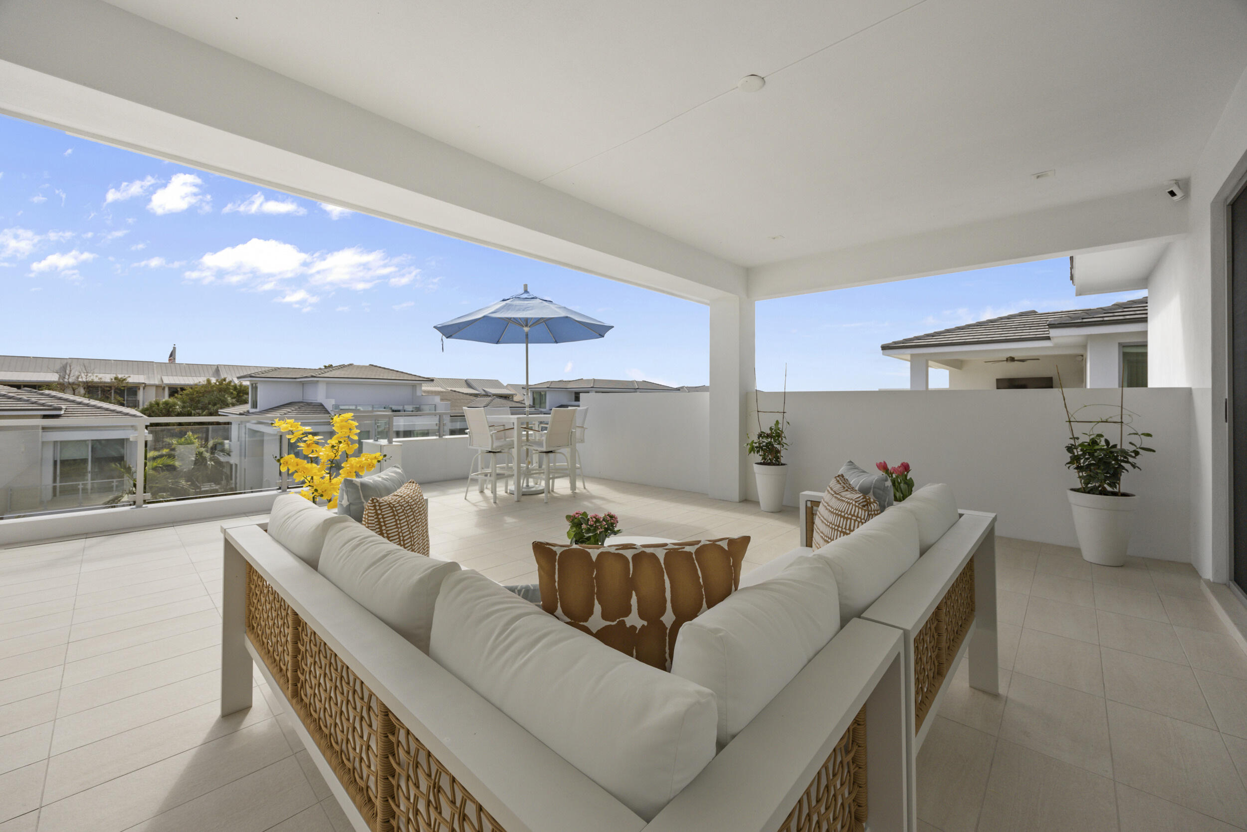 411 Ocean One Lane