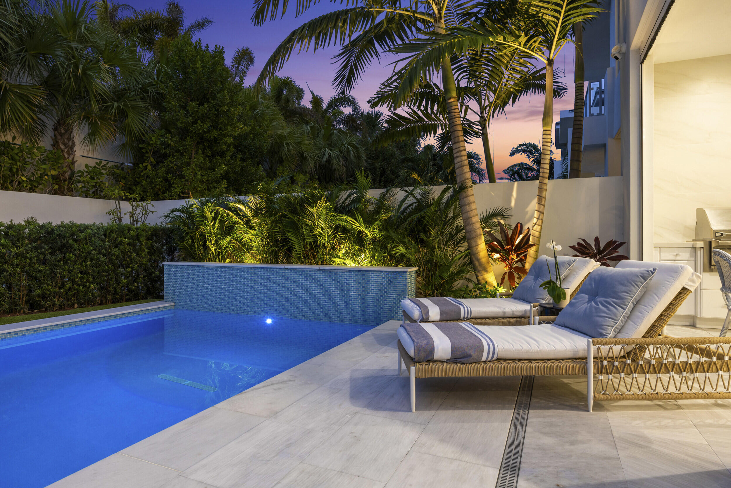 411 Ocean One Lane