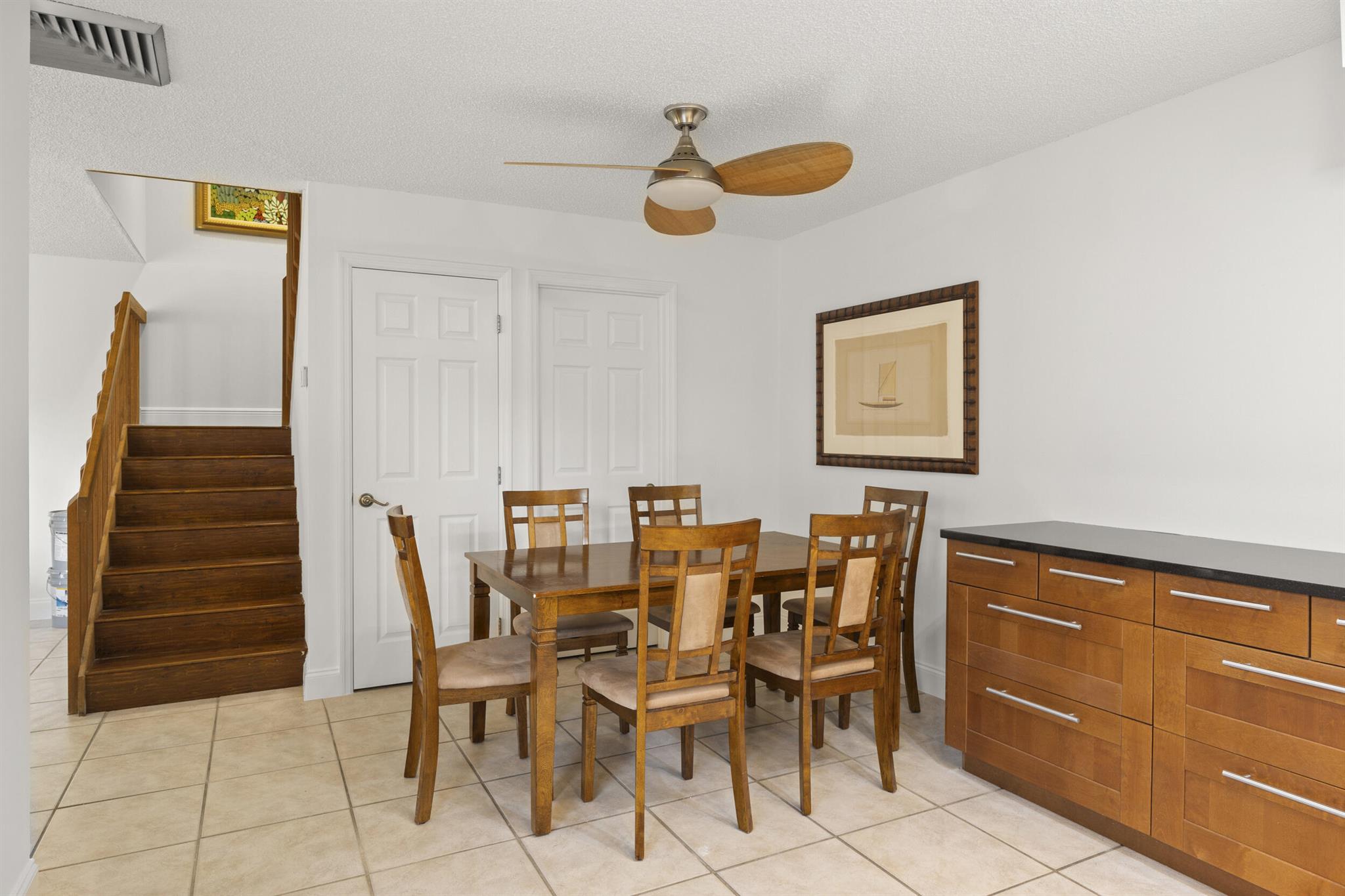 220 2nd Court