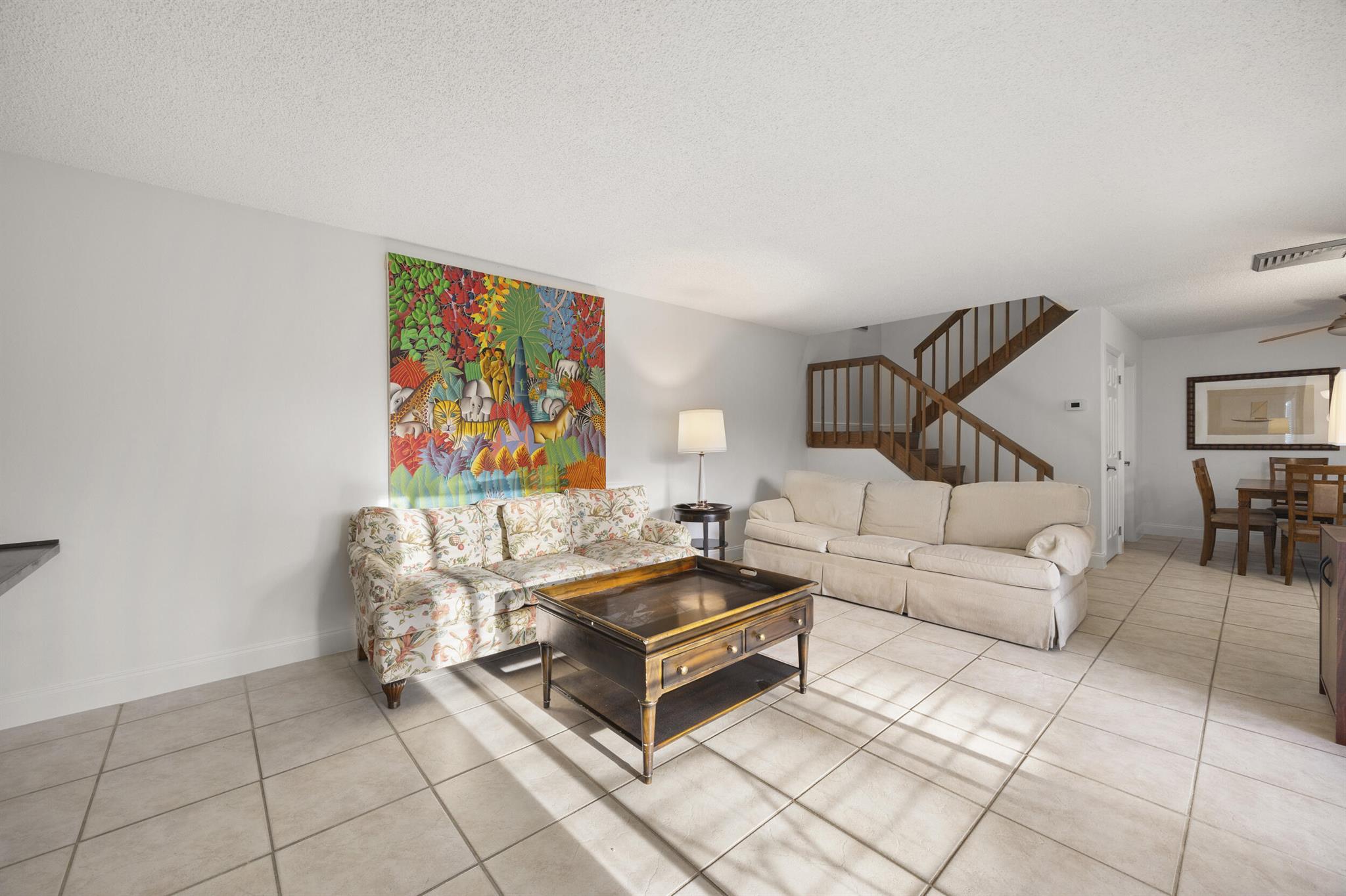 220 2nd Court