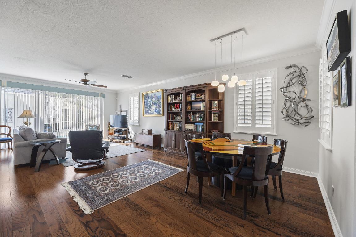 513 Sweet Bay Circle