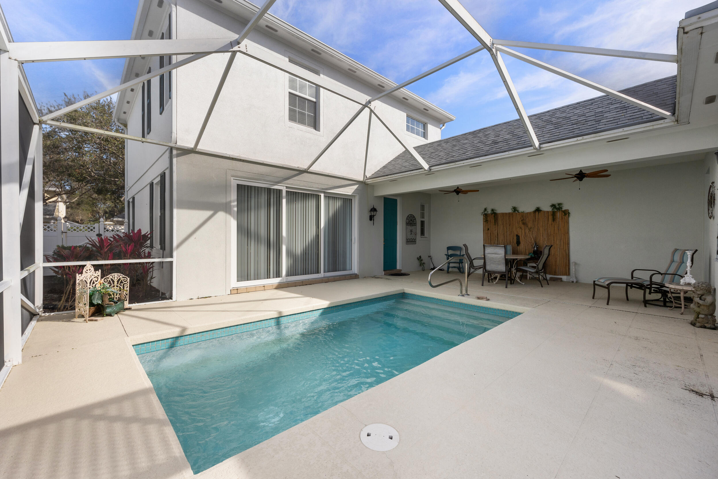 513 Sweet Bay Circle