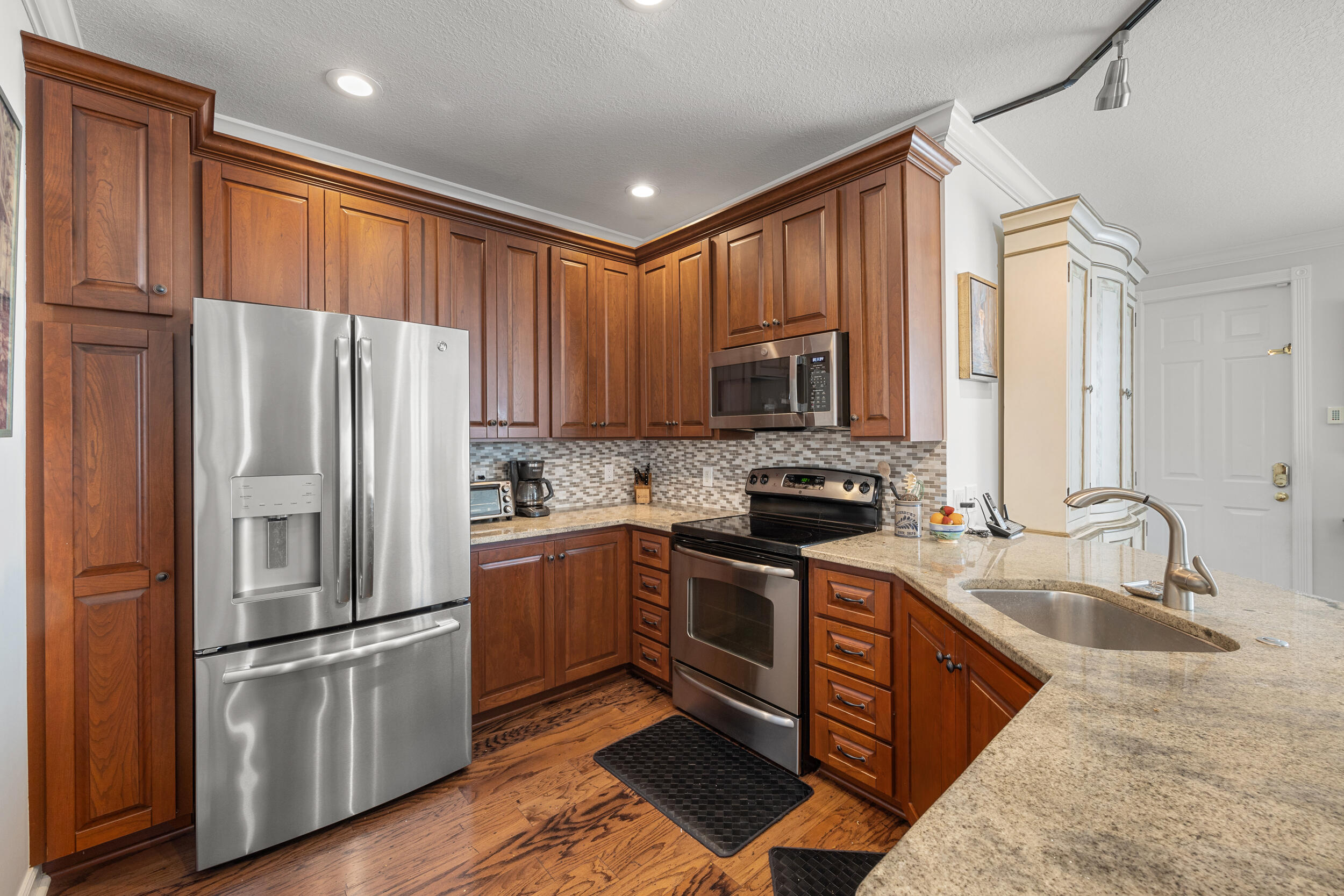 513 Sweet Bay Circle