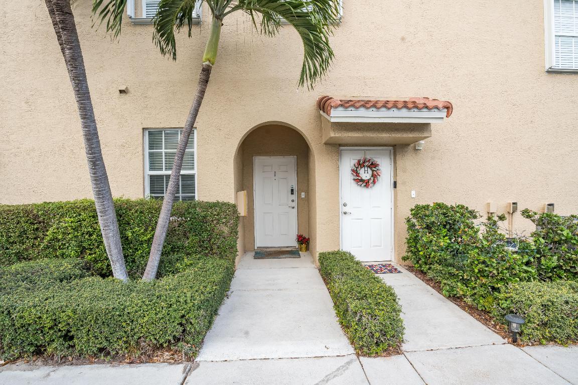 102 Lighthouse Circle I