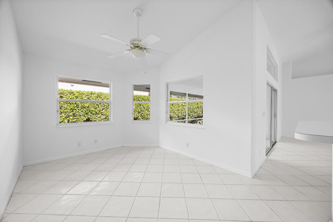 1040 Egret Circle Circle N