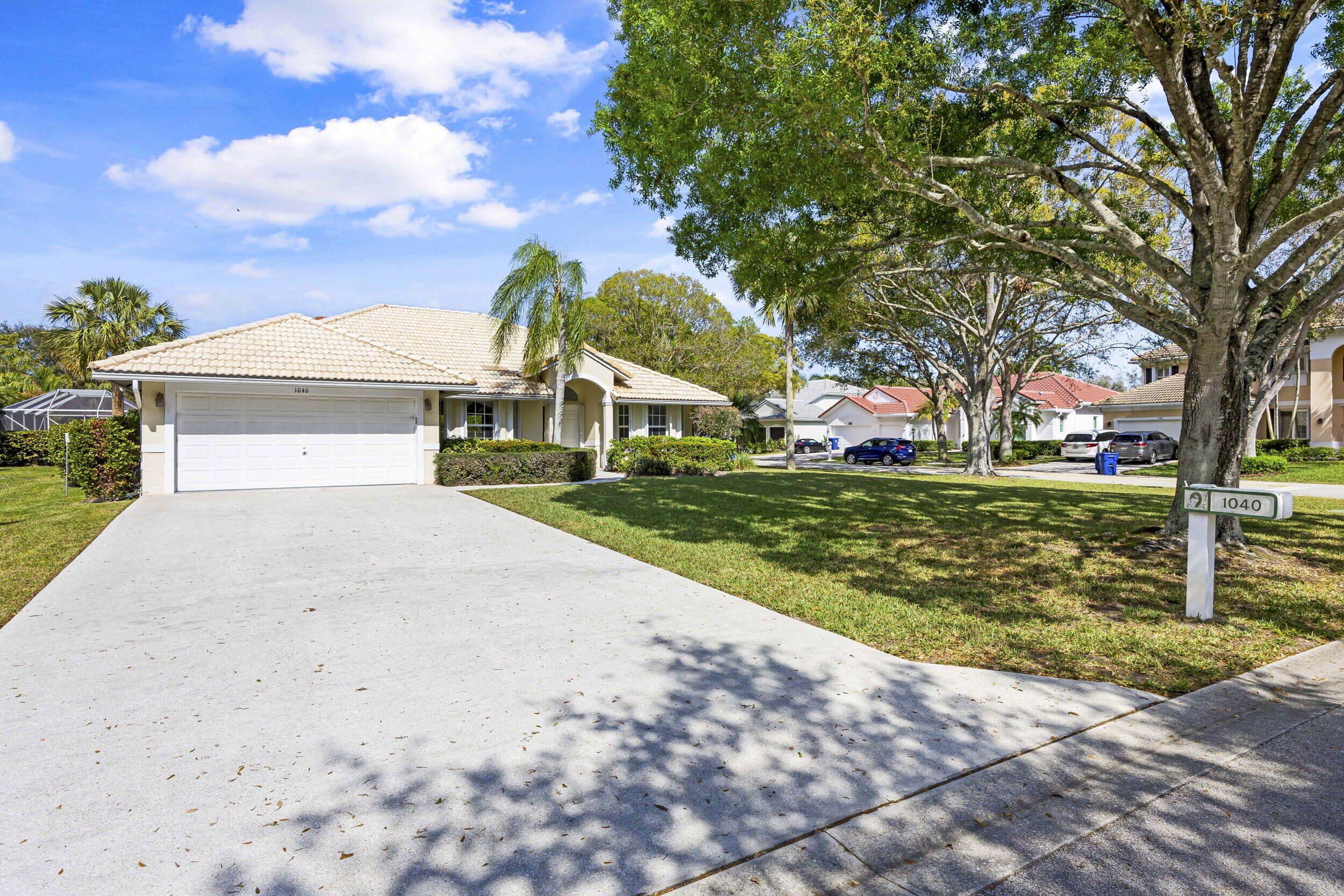 1040 Egret Circle Circle N