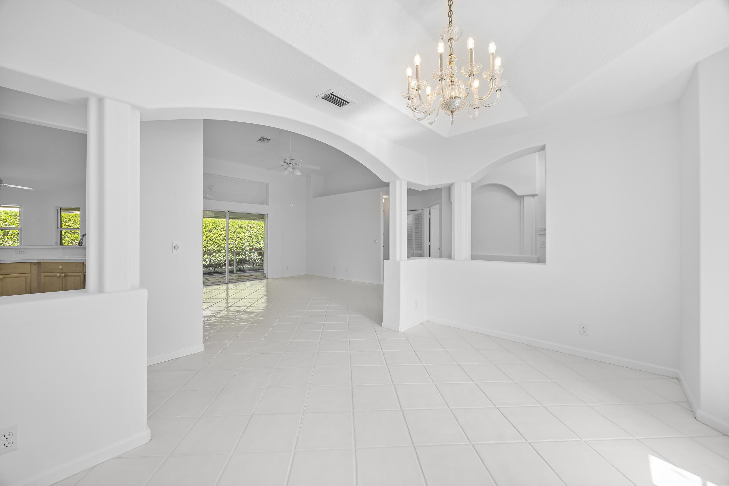 1040 Egret Circle Circle N