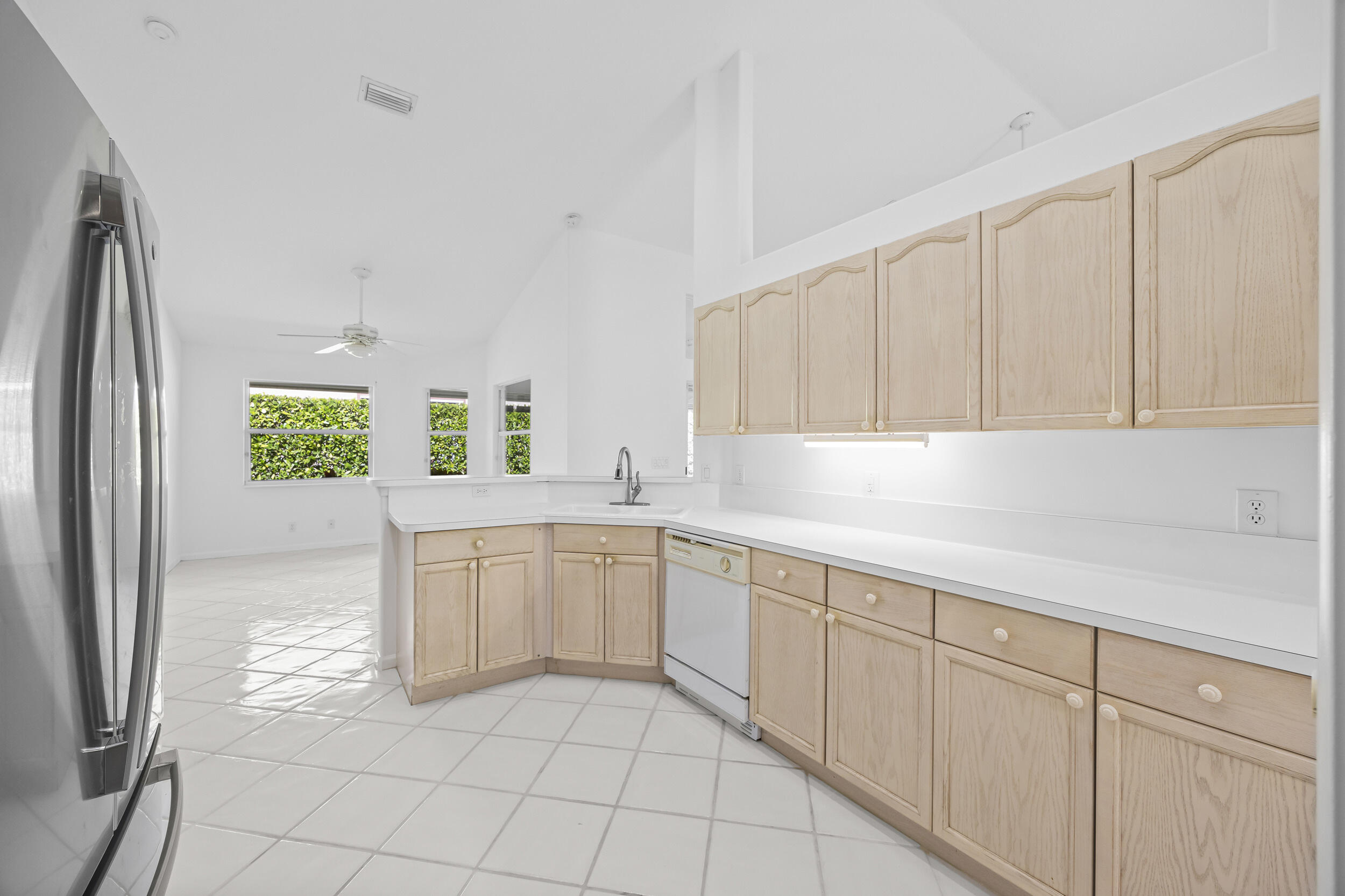 1040 Egret Circle Circle N