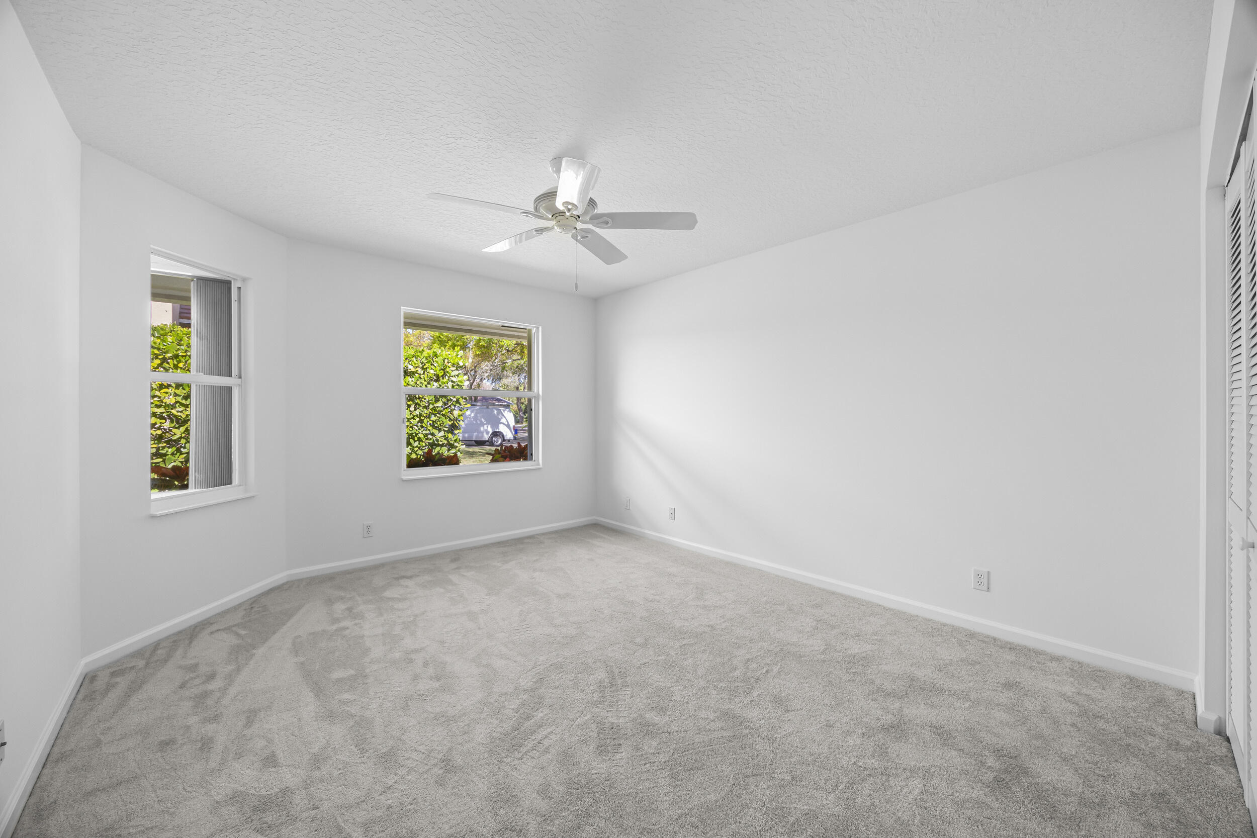 1040 Egret Circle Circle N