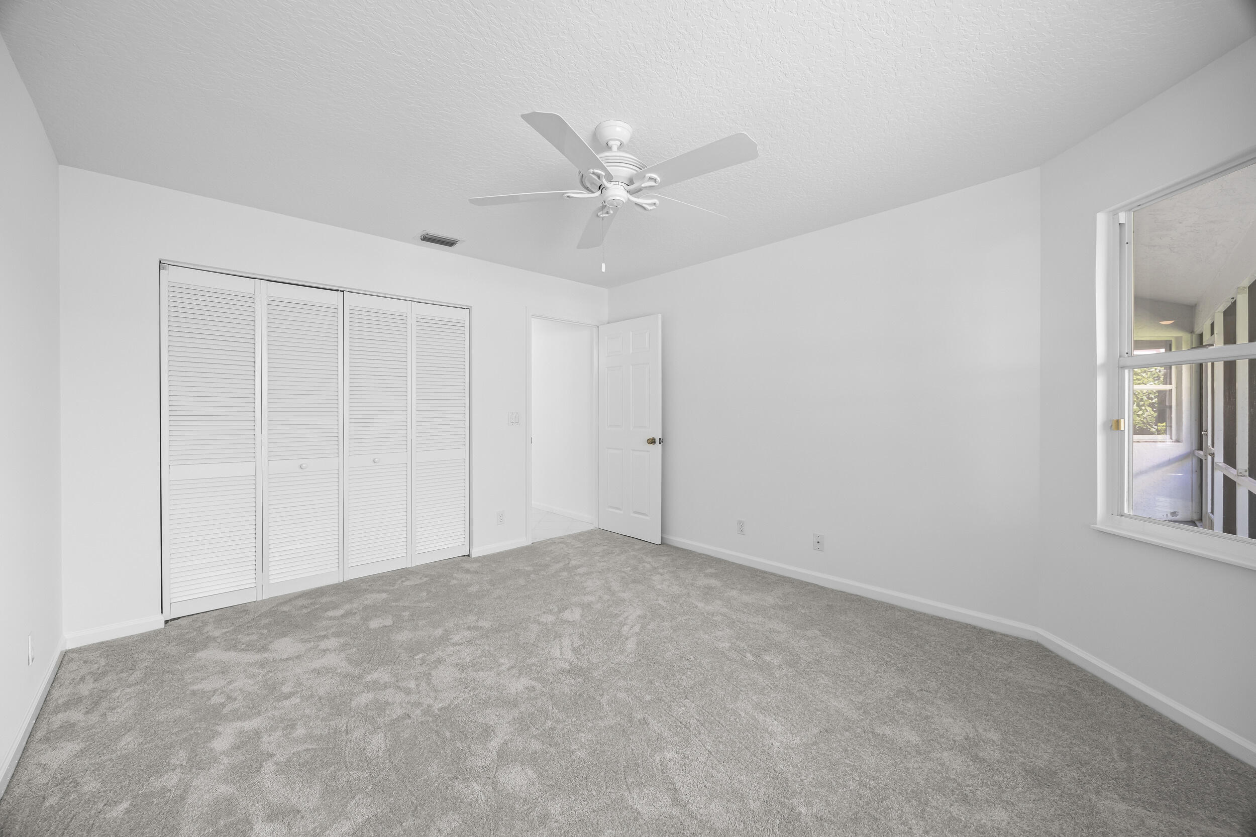1040 Egret Circle Circle N