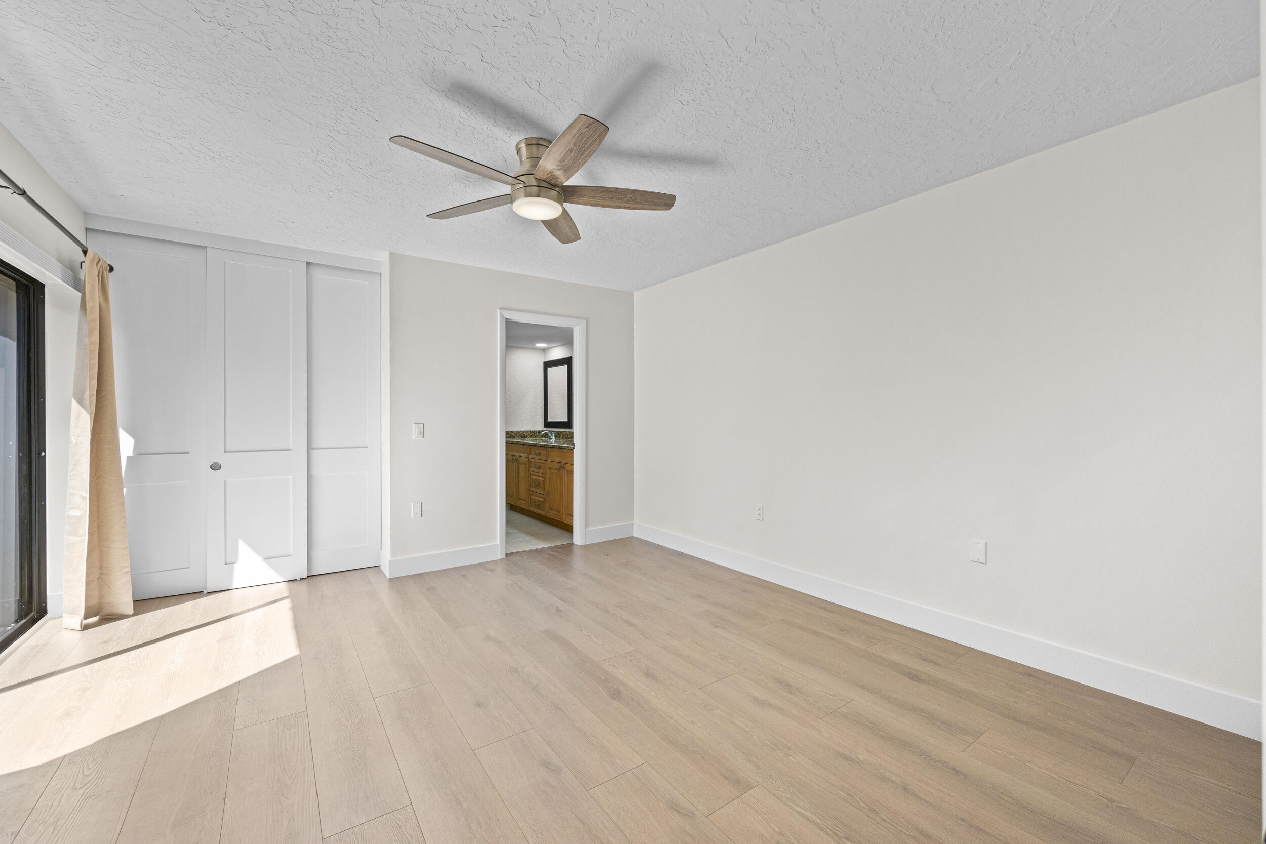 1616 16th Court