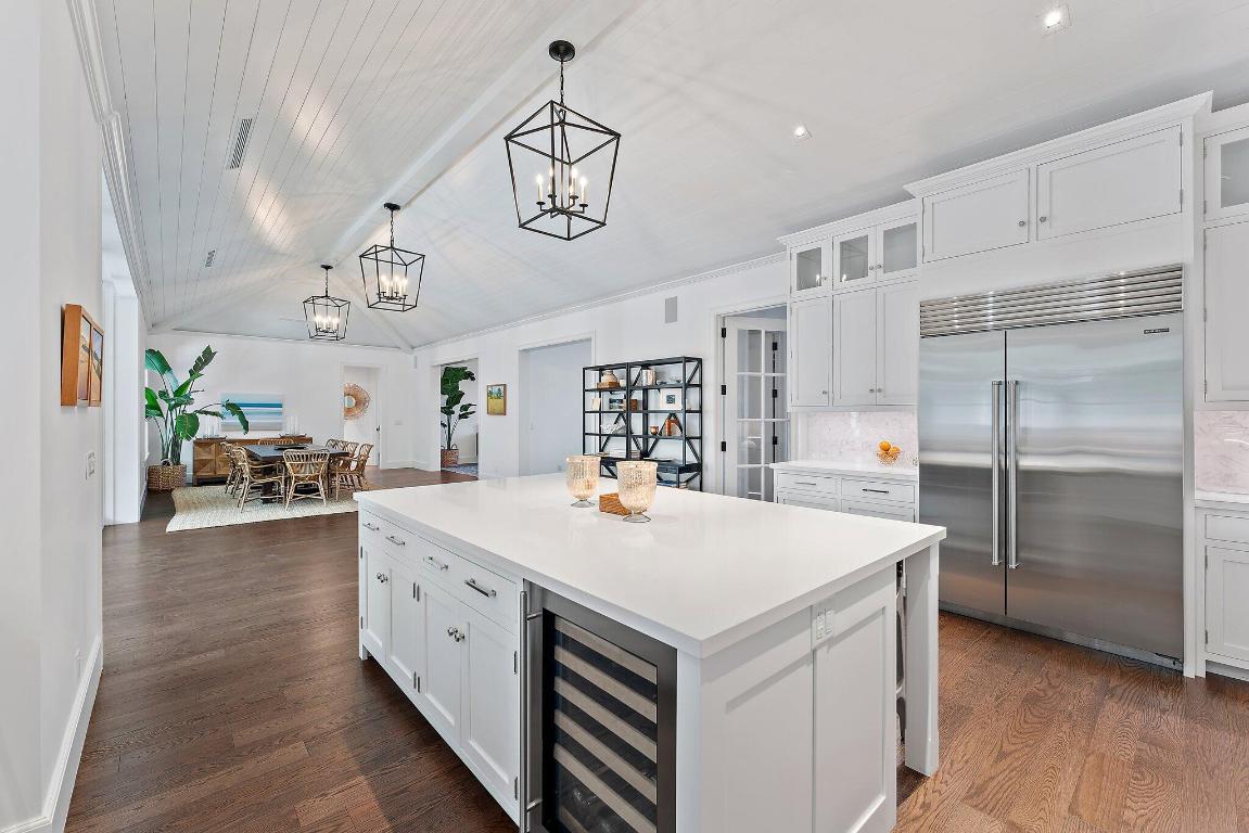 11763 Lake Shore Place