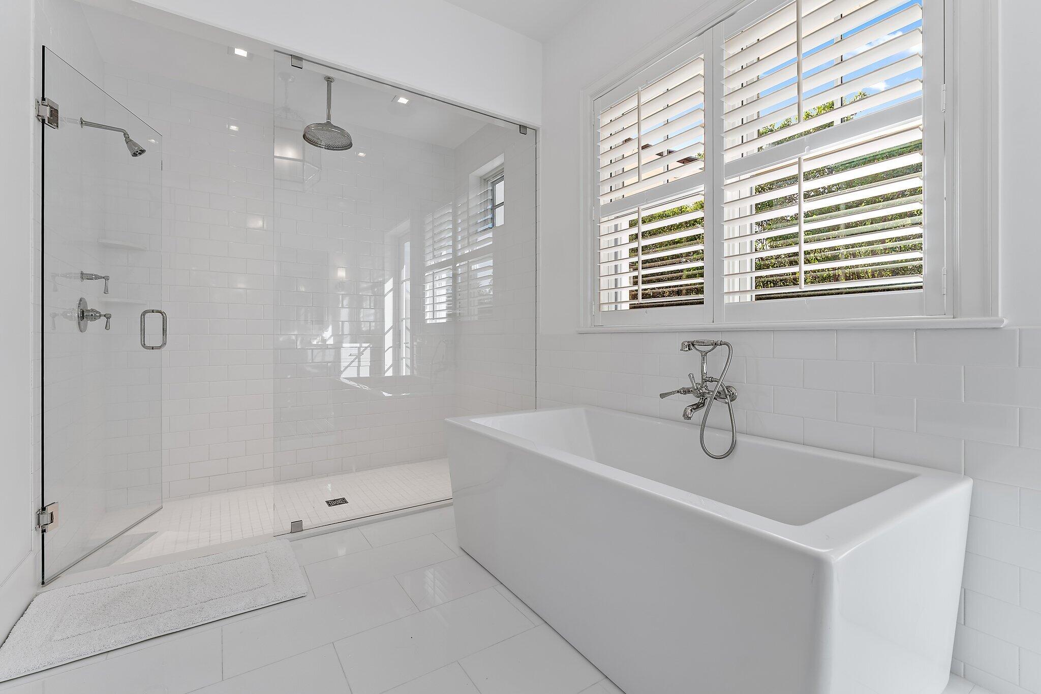 11763 Lake Shore Place