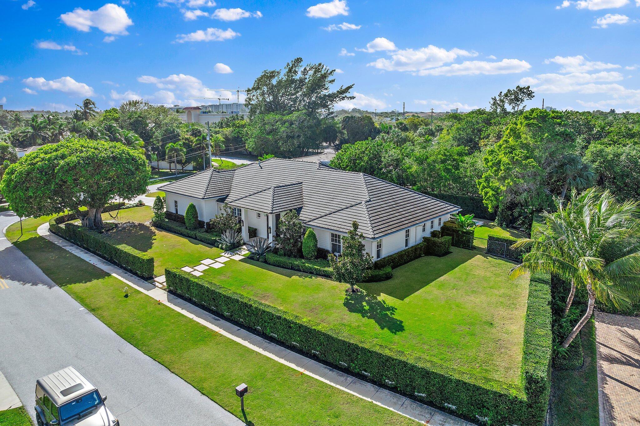 11763 Lake Shore Place