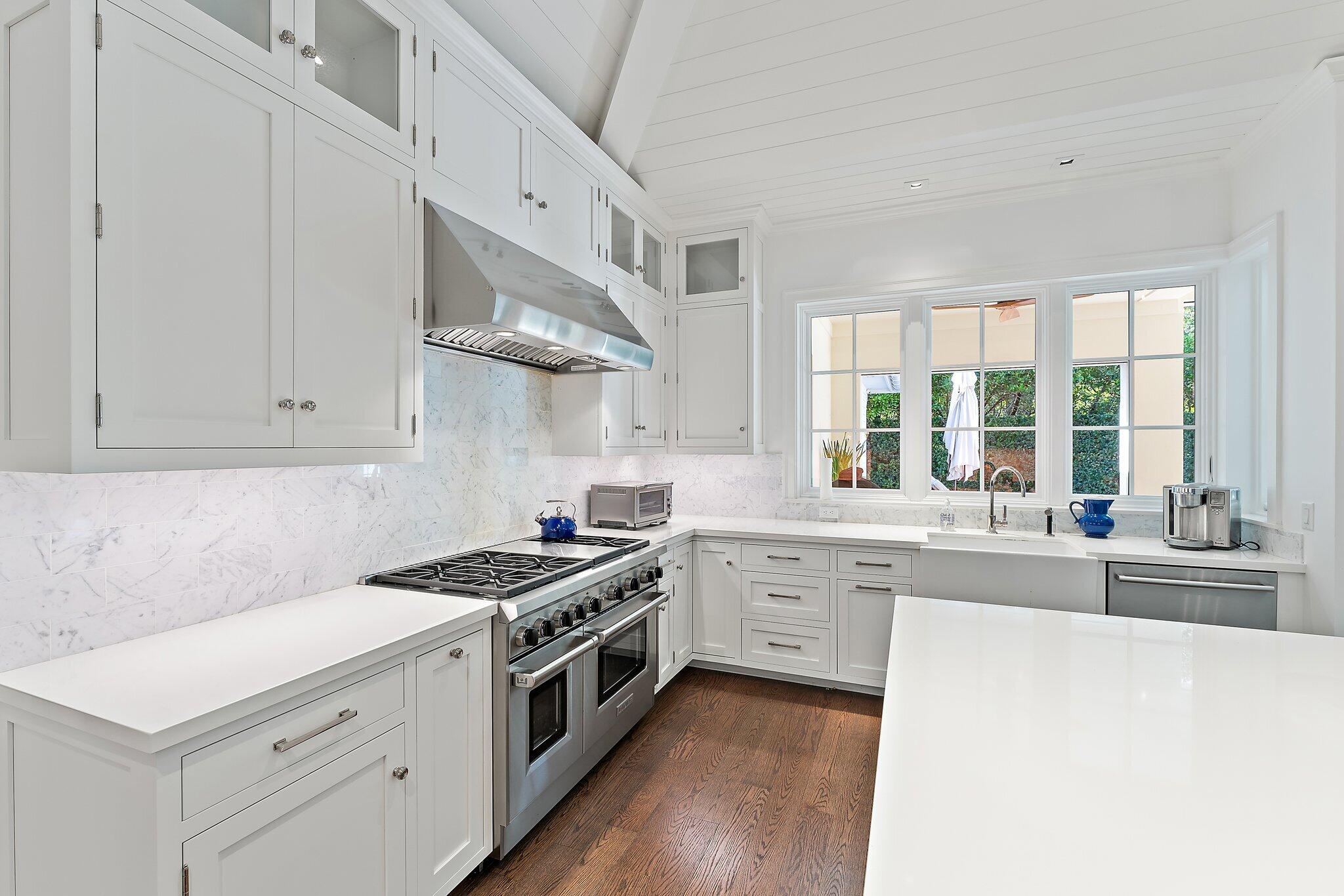 11763 Lake Shore Place