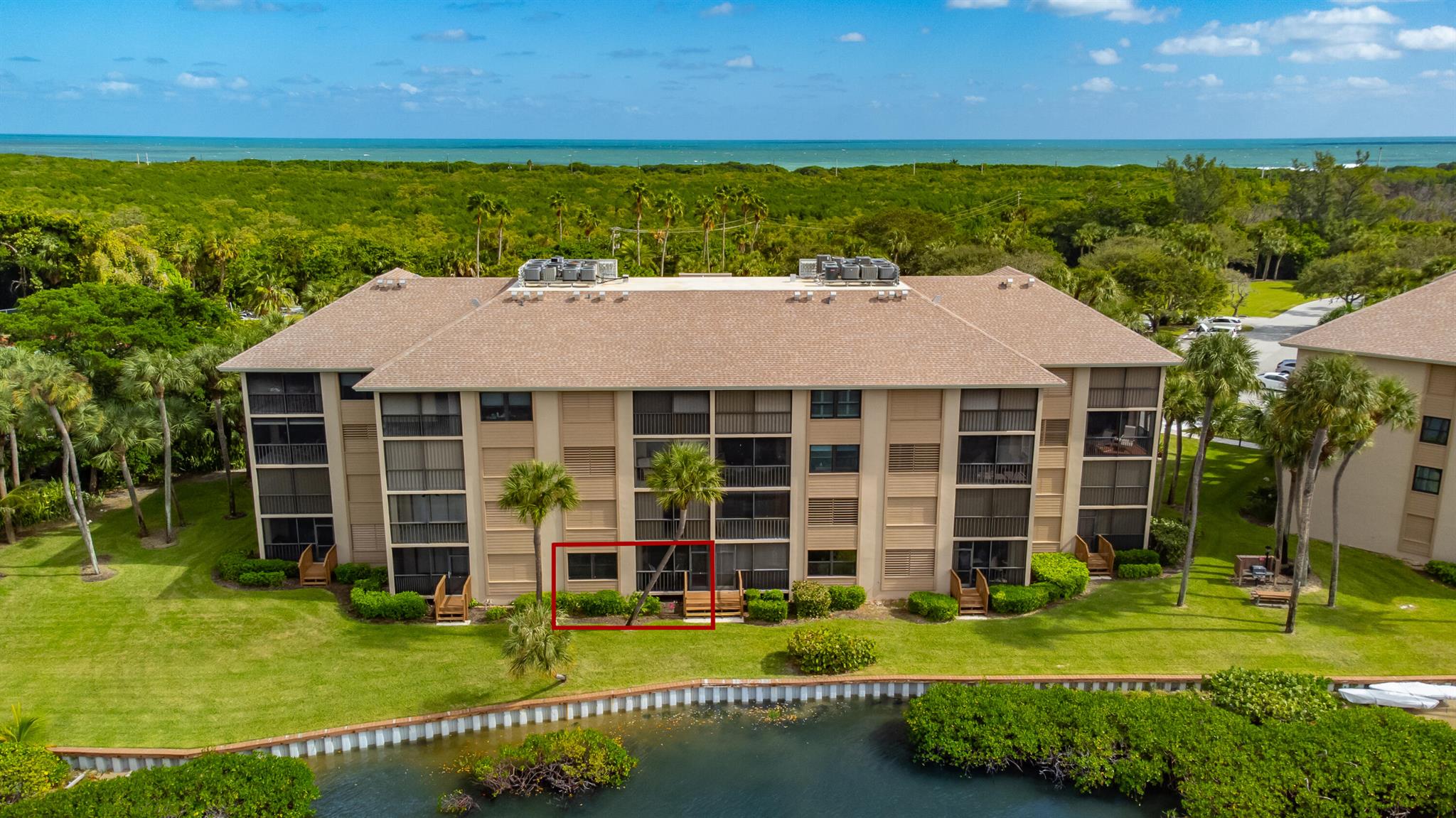 4440 NE Sandpebble Trace 104
