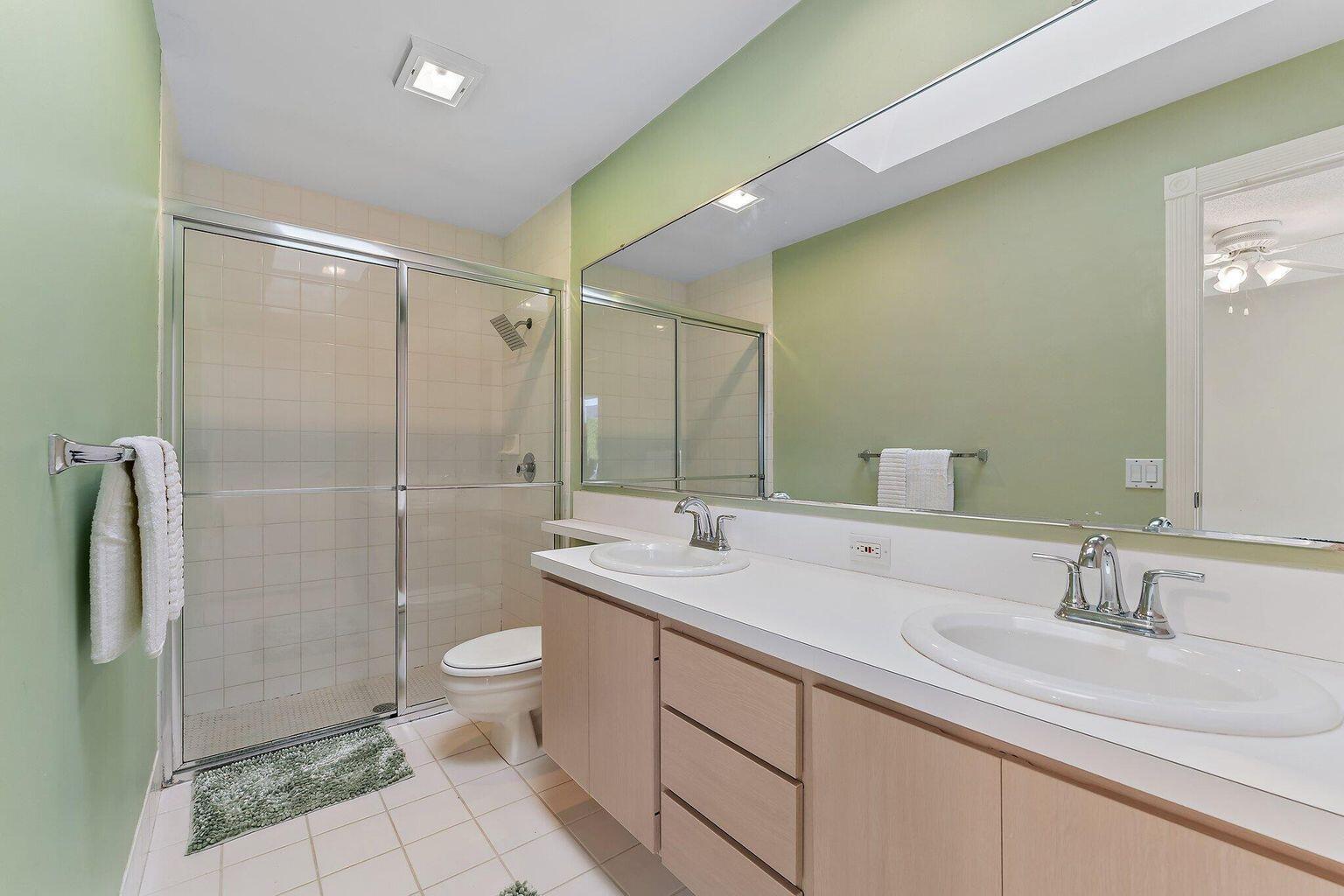 2202 Appleton Court