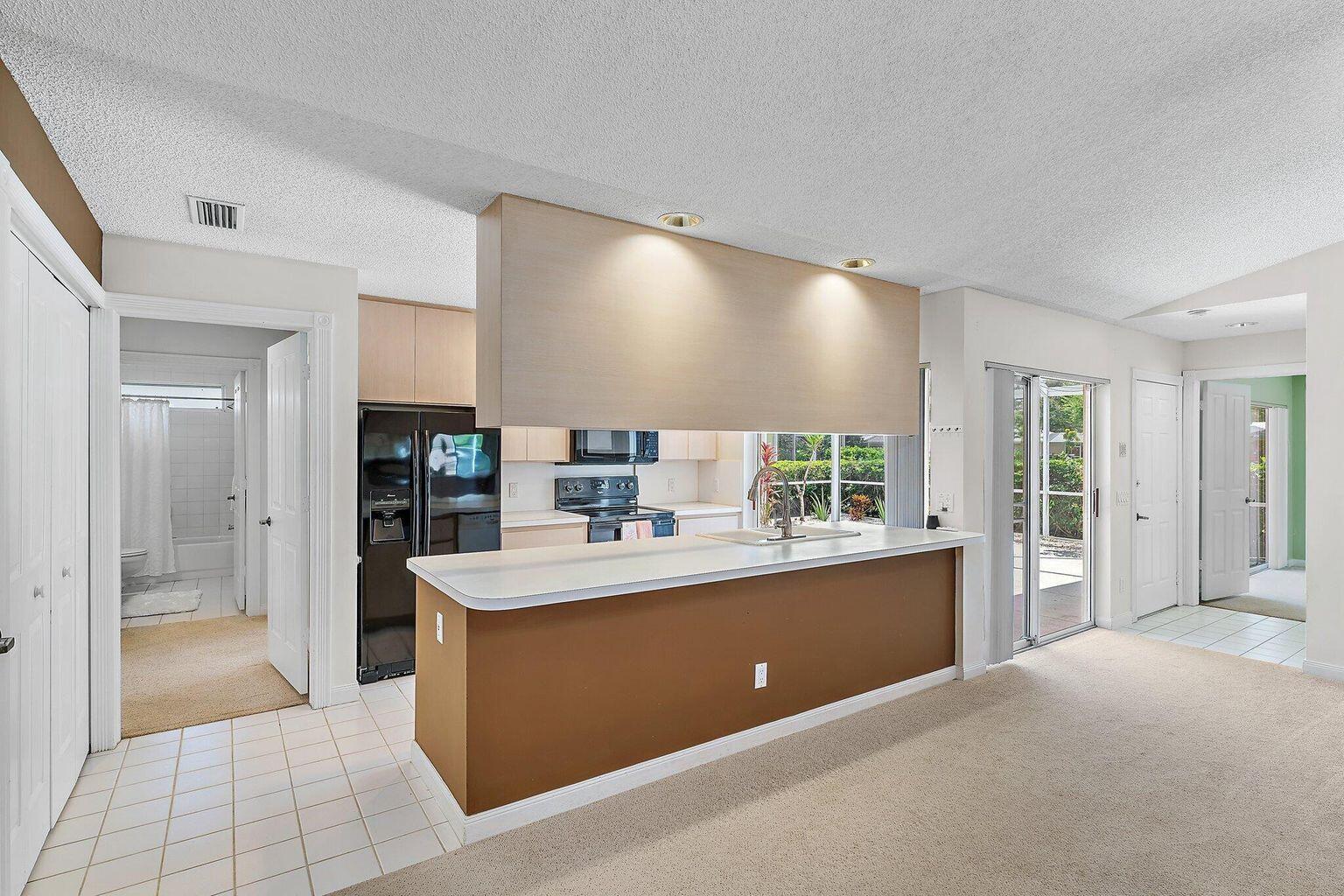 2202 Appleton Court