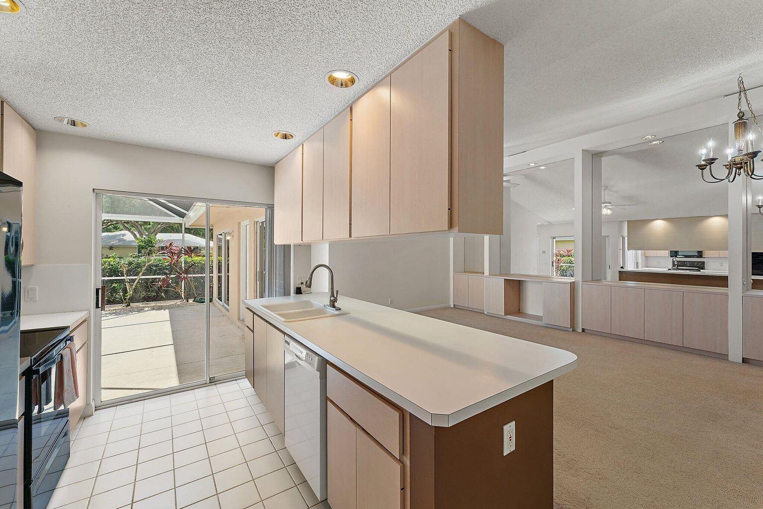 2202 Appleton Court
