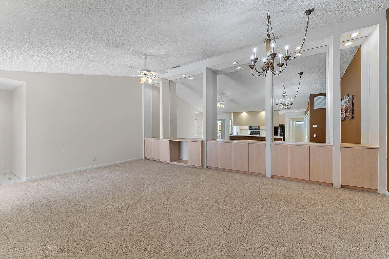 2202 Appleton Court