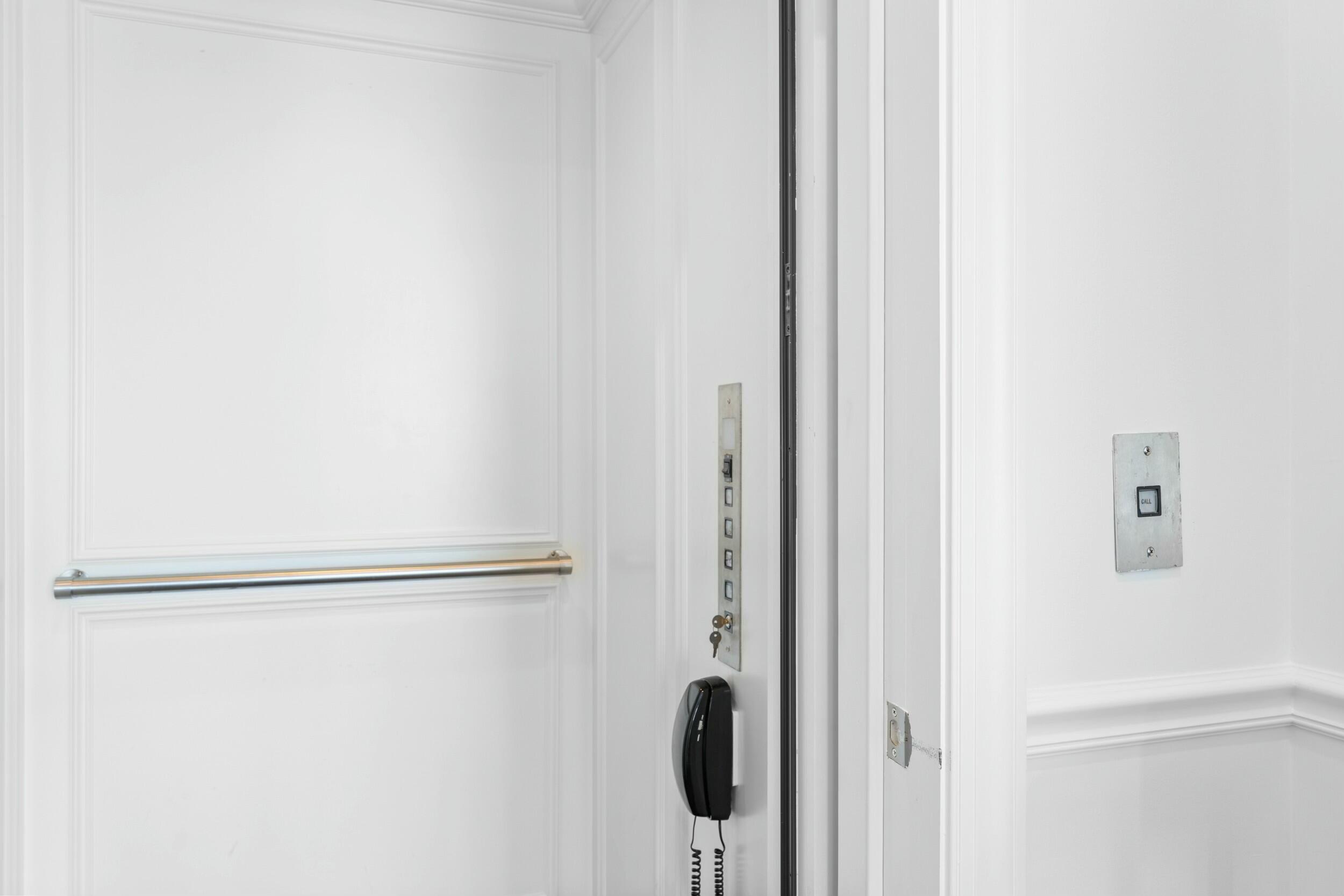 18463 SE Federal Highway