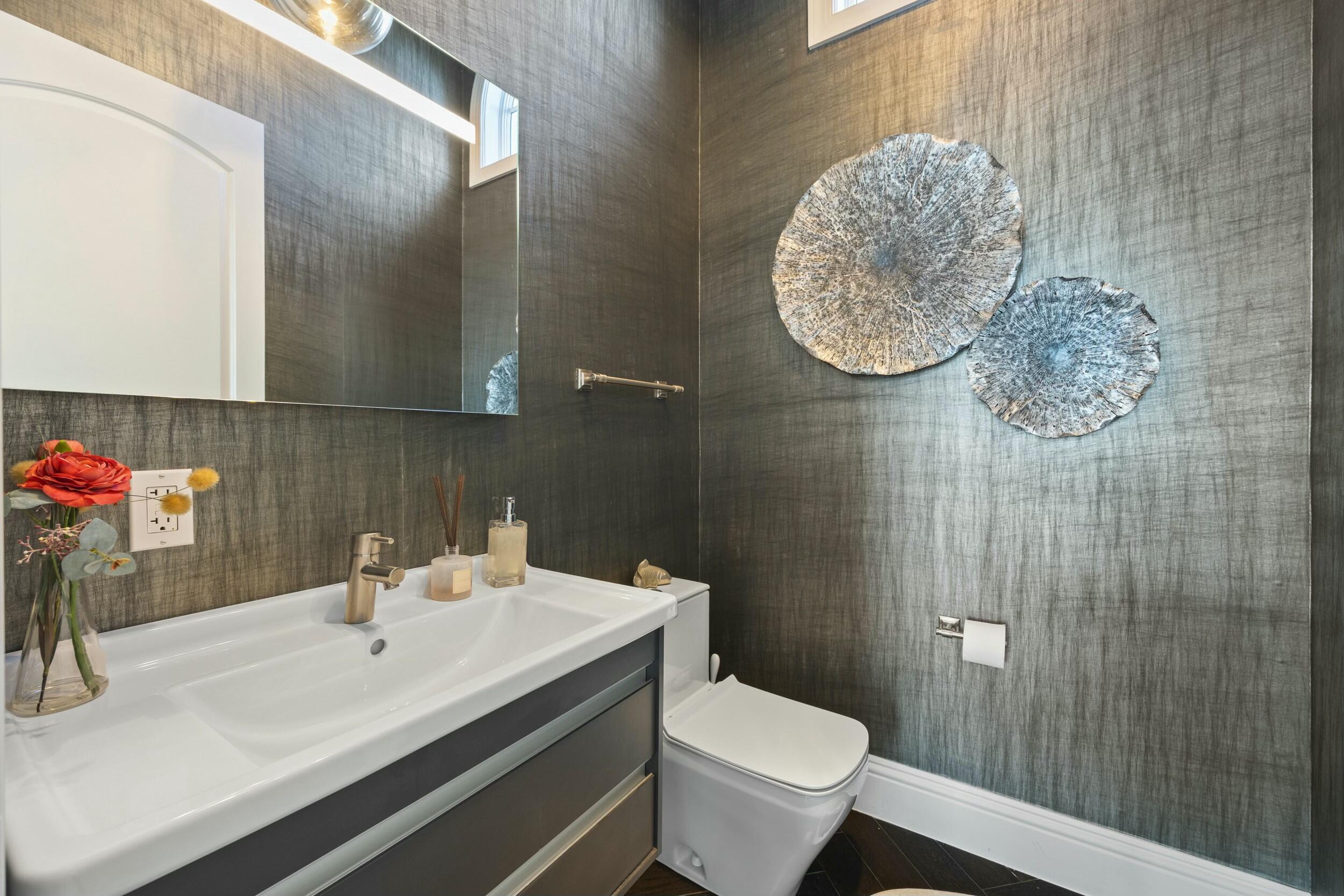 18463 SE Federal Highway