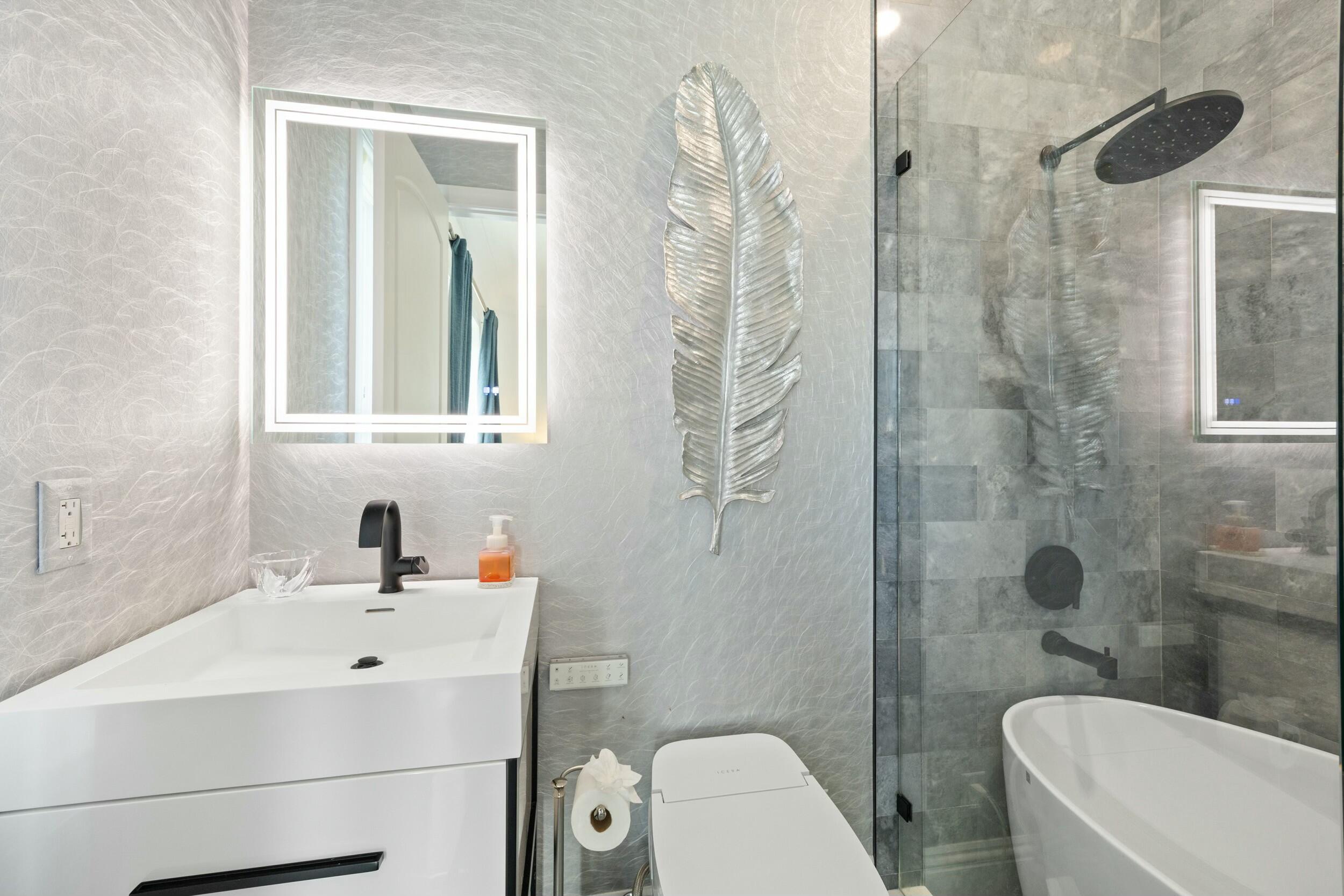 18463 SE Federal Highway