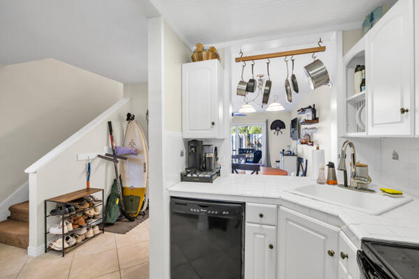 412 N Cypress 15 Drive 15