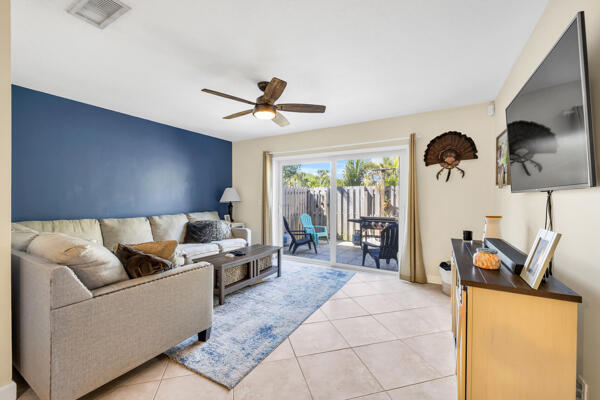 412 N Cypress 15 Drive 15