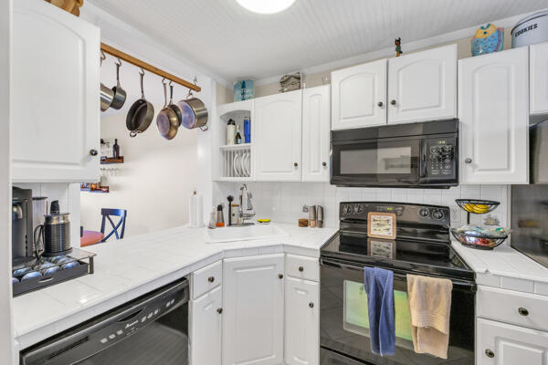 412 N Cypress 15 Drive 15